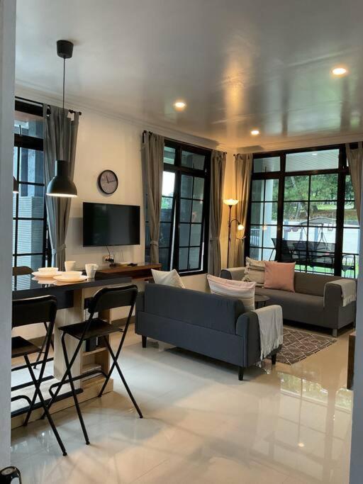 Villa photo 1