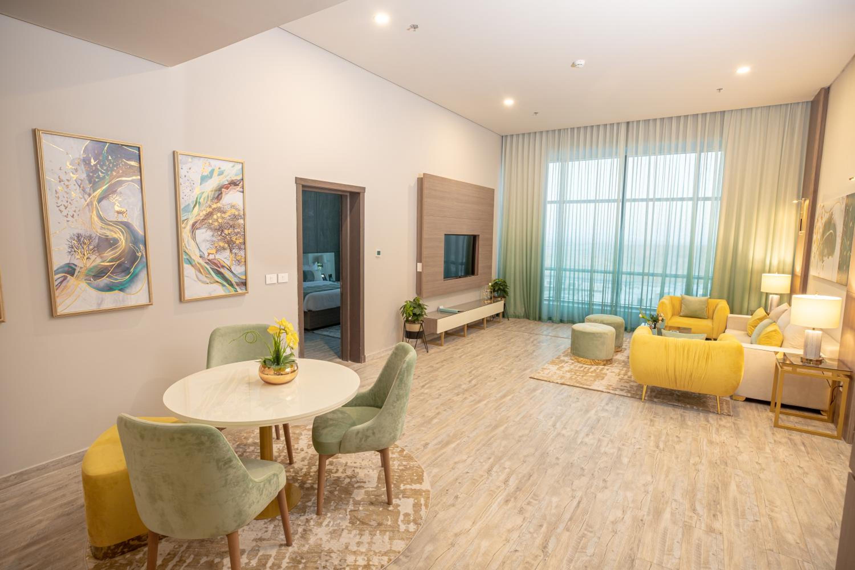 Junior Suite with Pool View photo 3