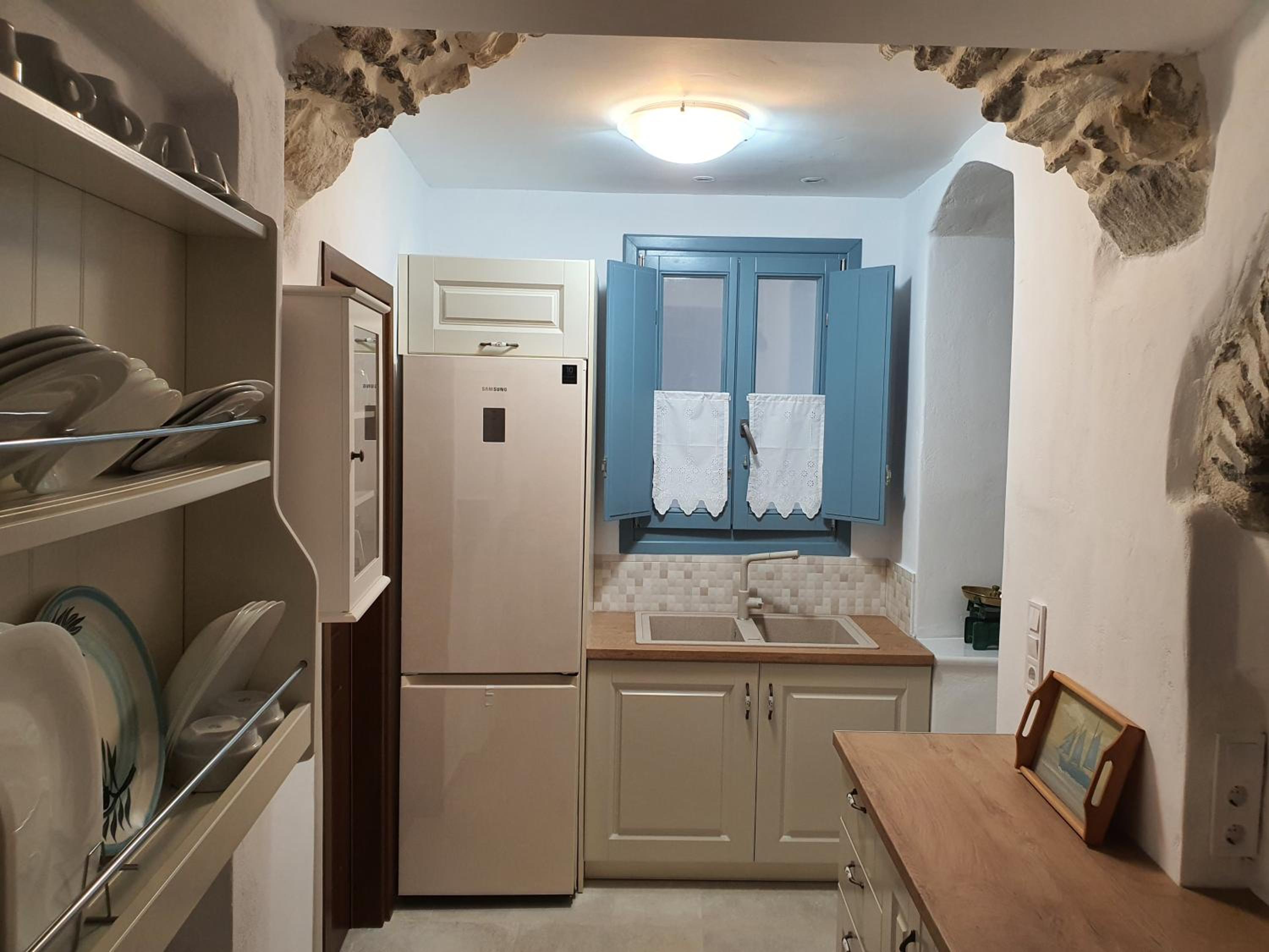 One-Bedroom House - Photo 11