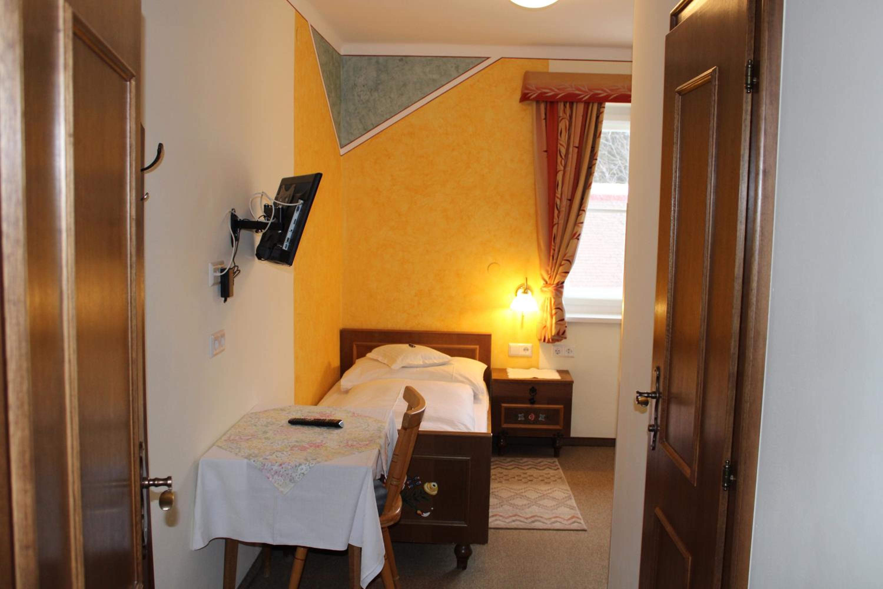 Single Room with Private Bathroom
