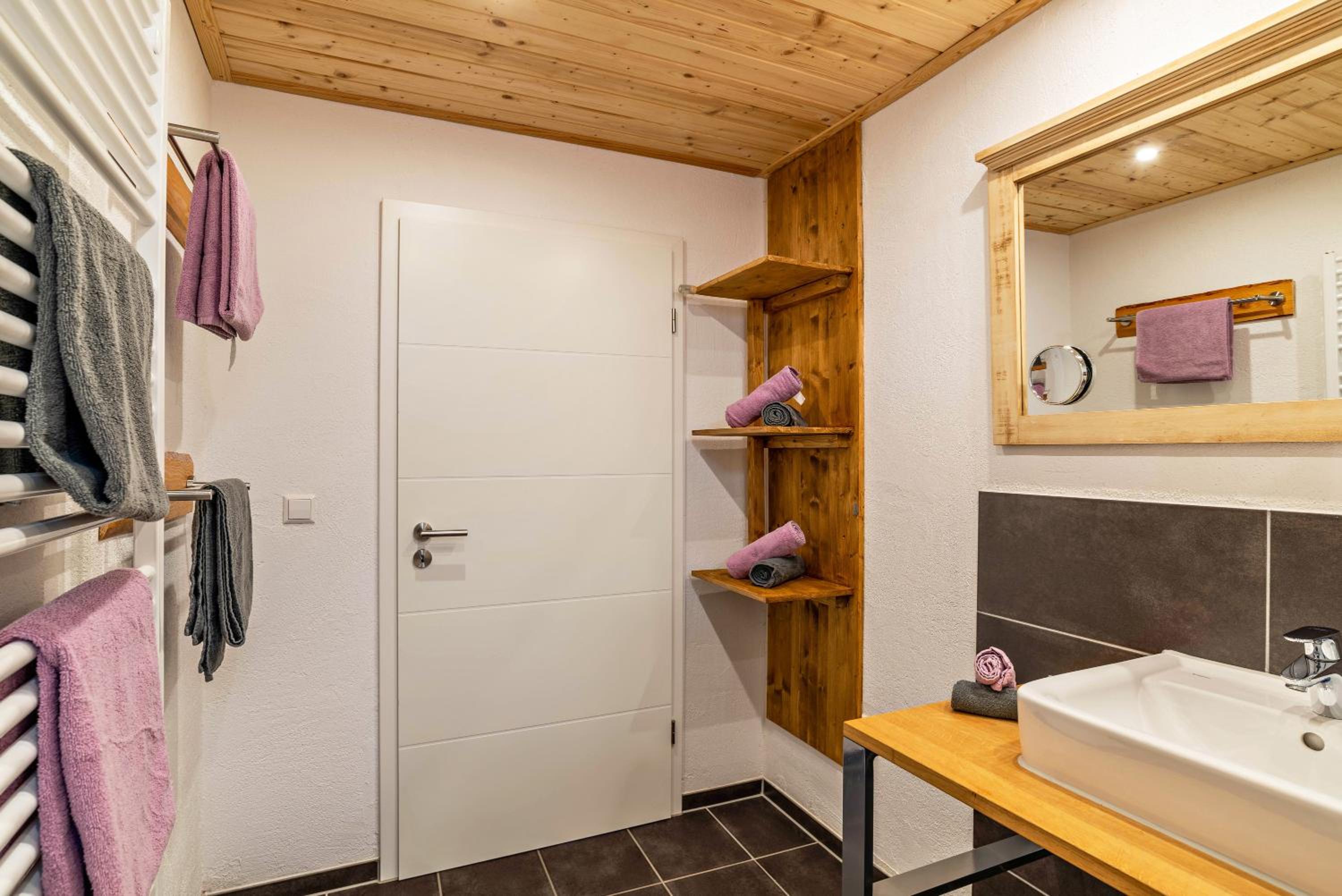 Two-Bedroom Deluxe Apartment with Garden View photo 3