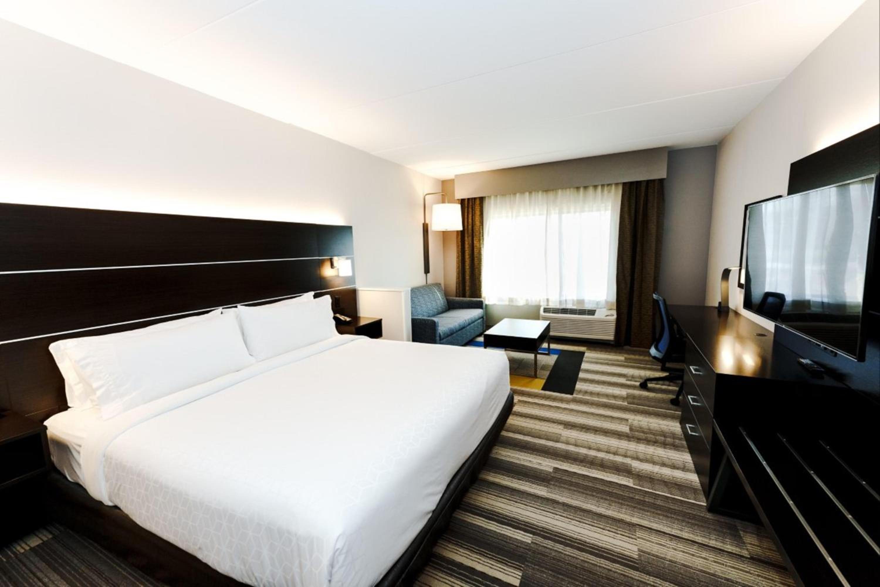 King Suite with Sofa Bed