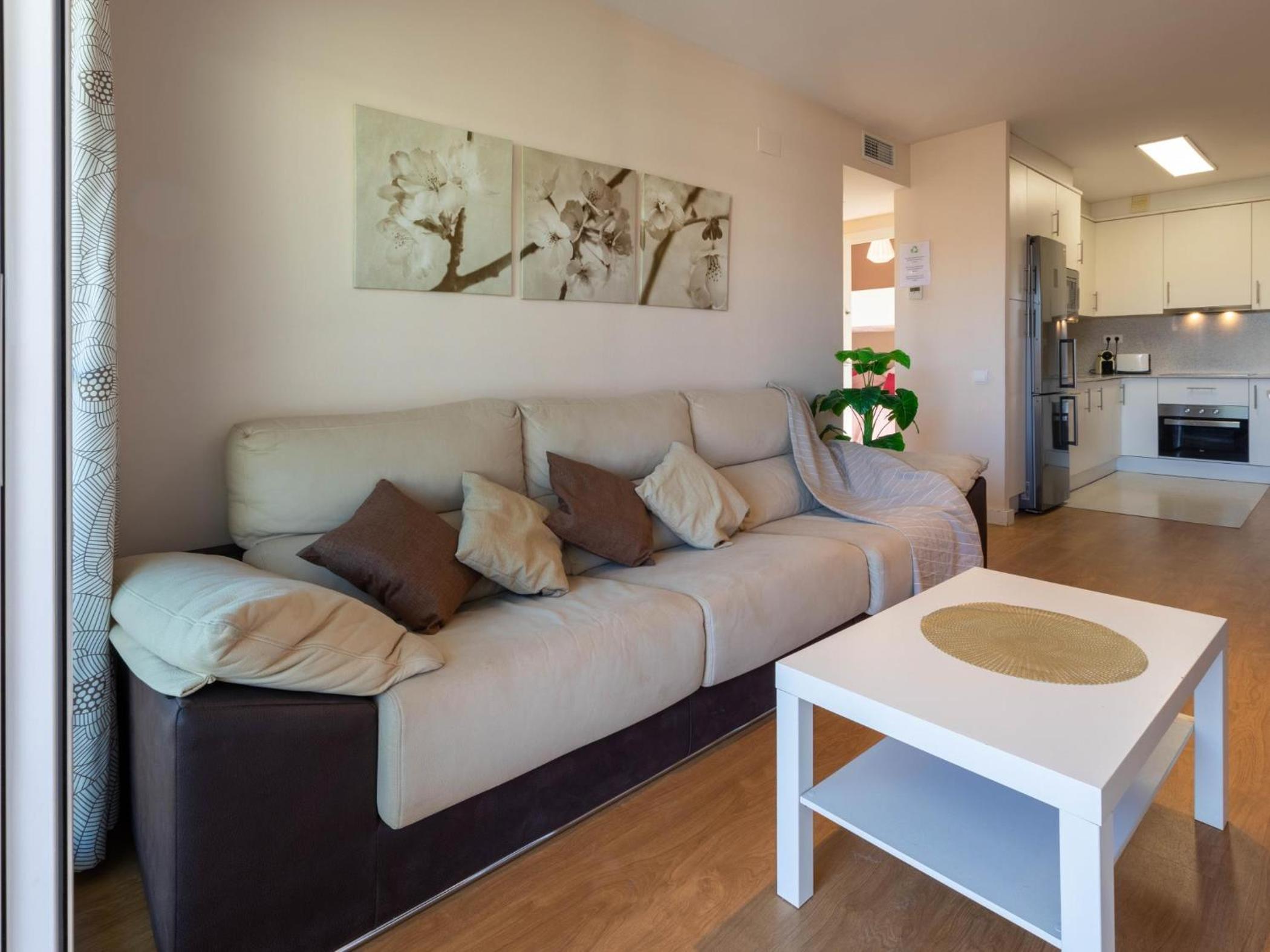 Apartment photo 1