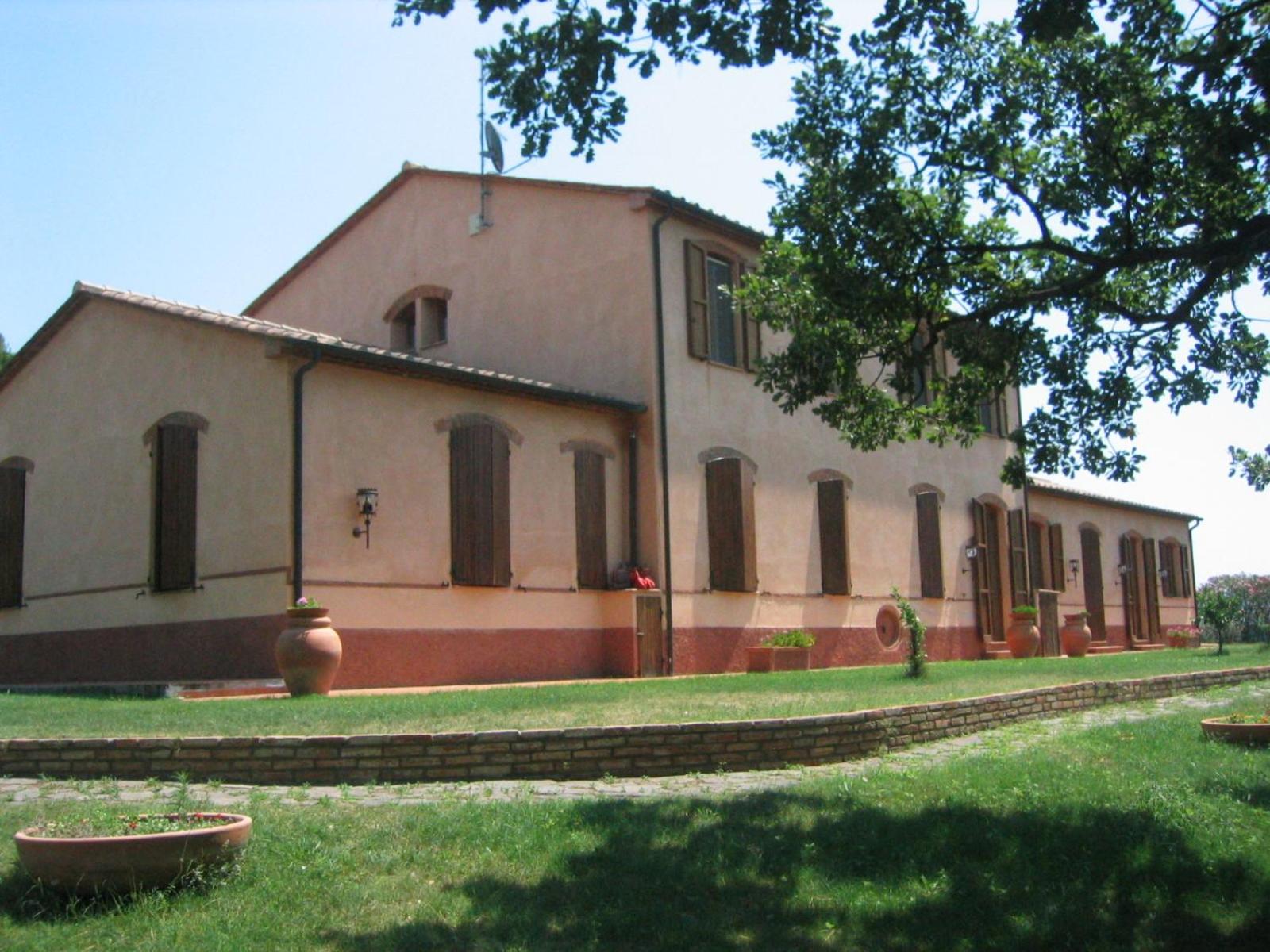Villa photo 3