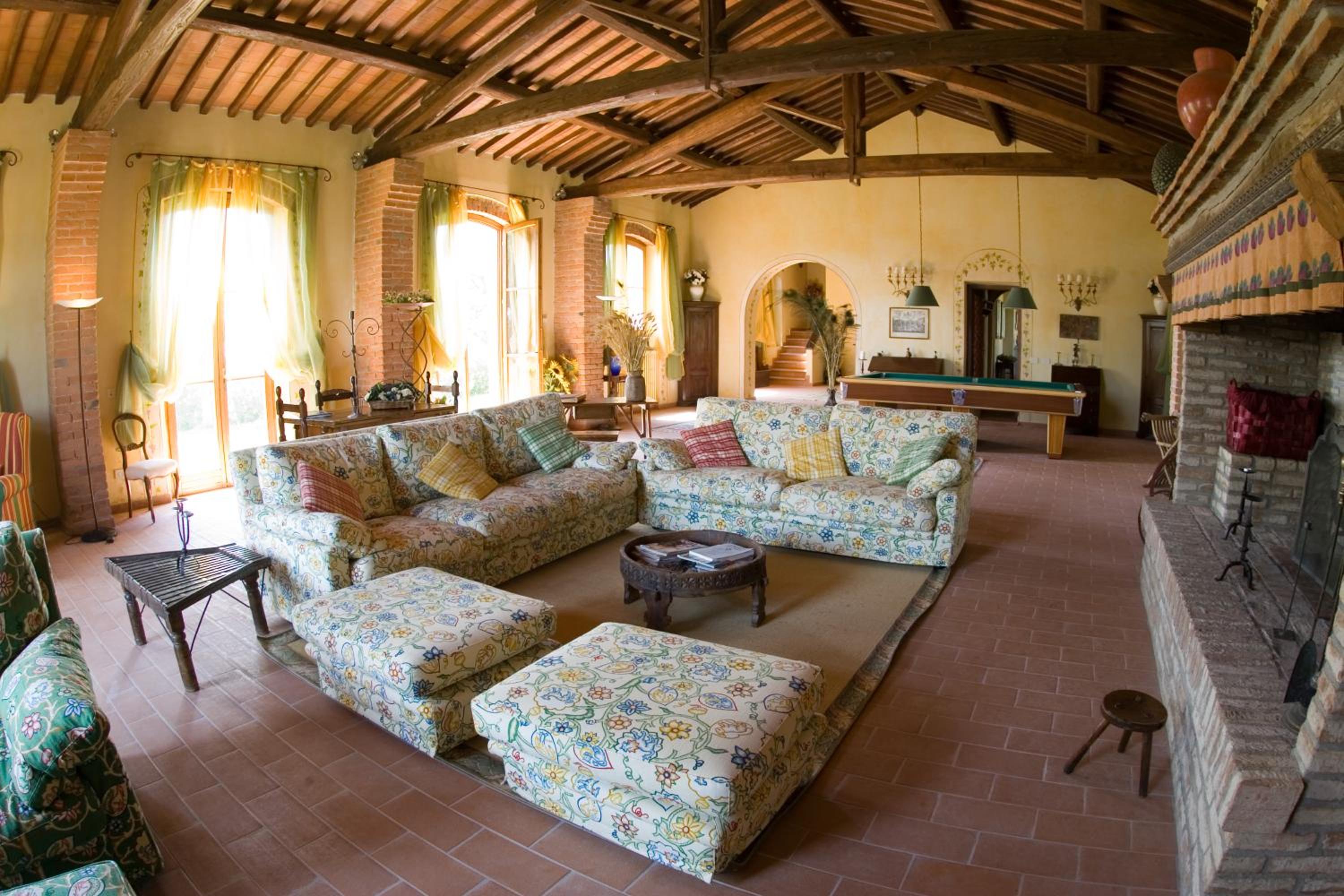 Villa photo 2