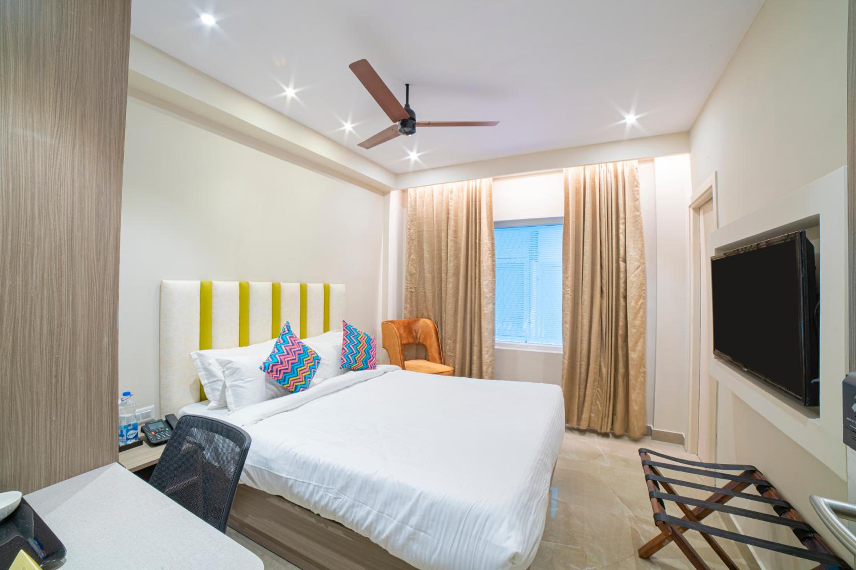 Deluxe Double Room photo 3