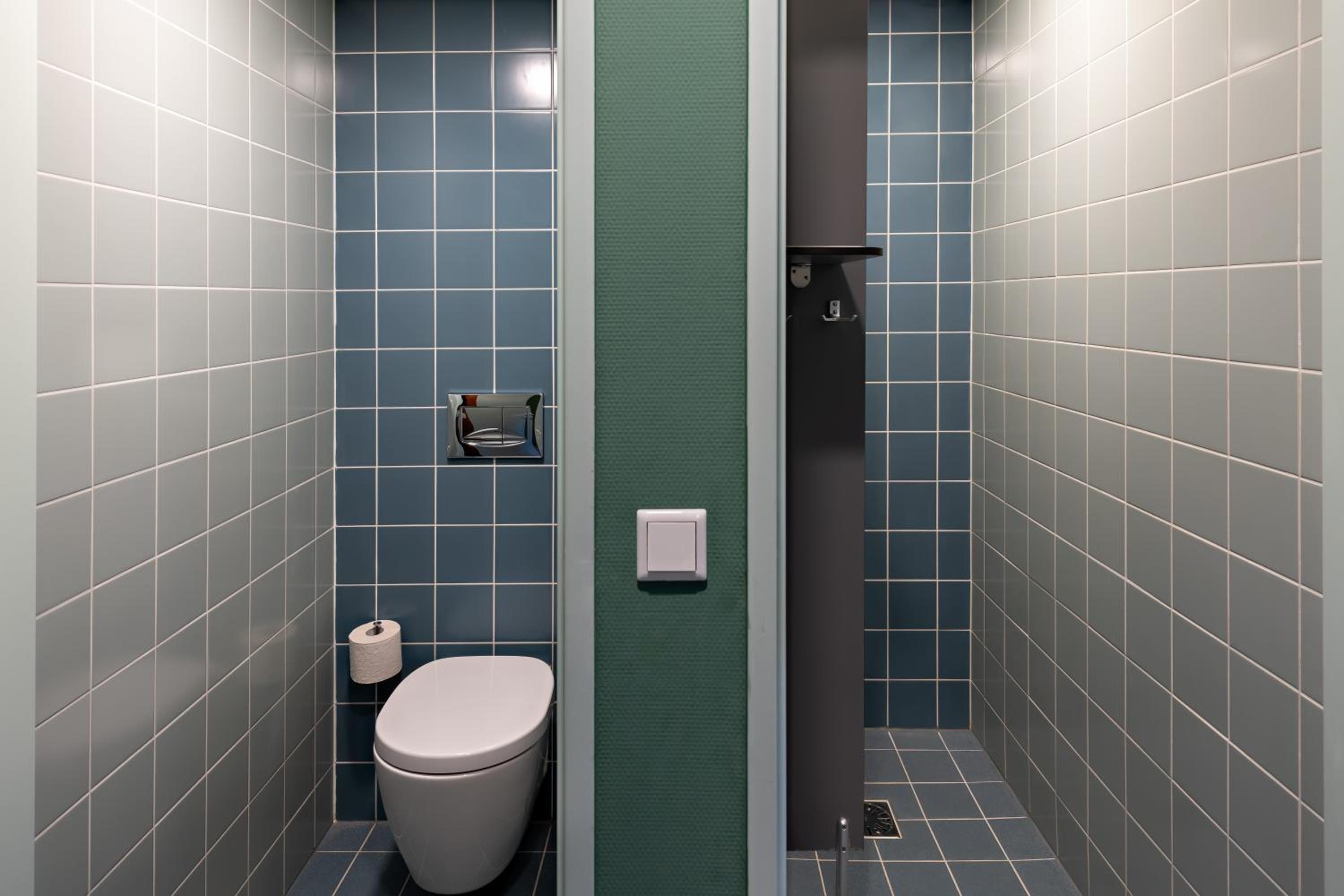 Quadruple Room with Private Bathroom and Shower photo 3