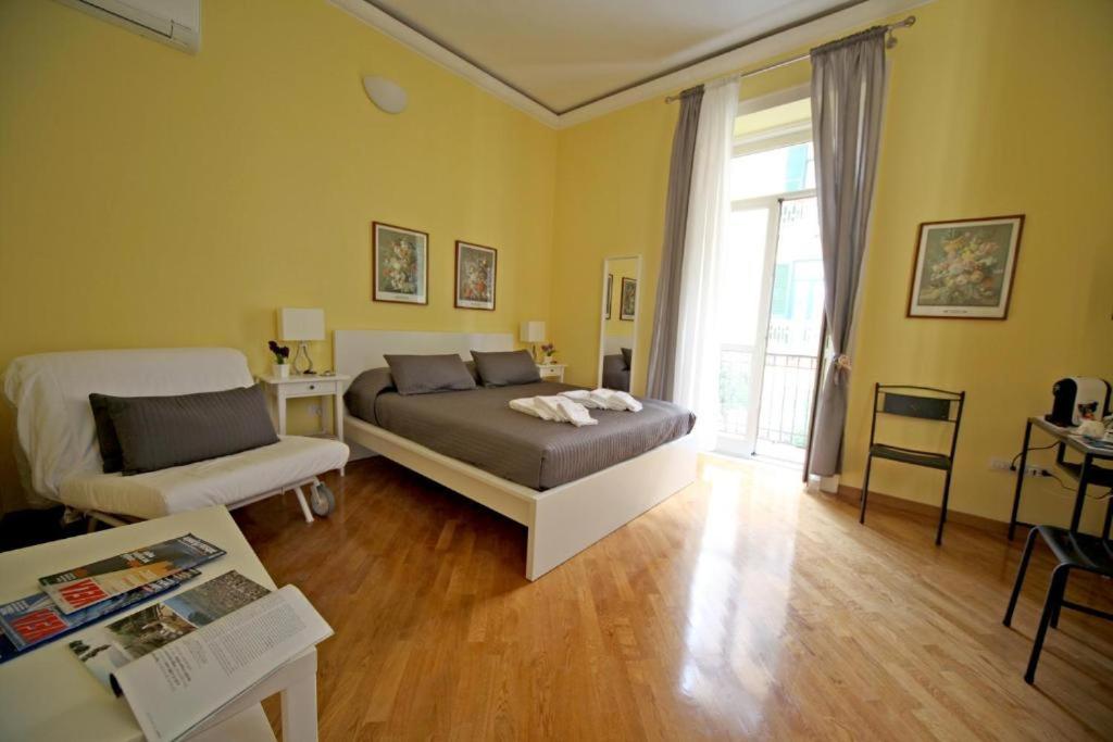 Double Room with Private External Bathroom - Annex photo 1