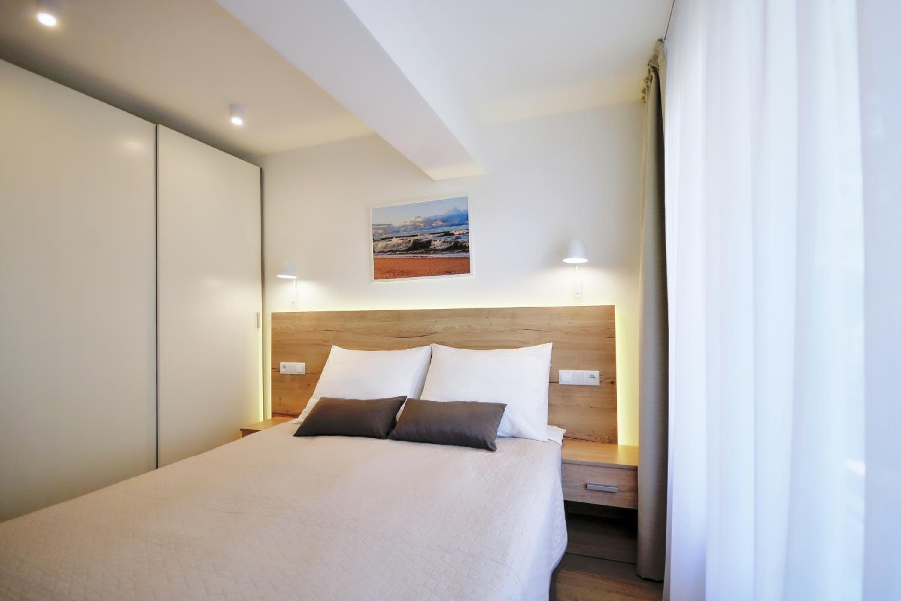 Apartment with Garden View