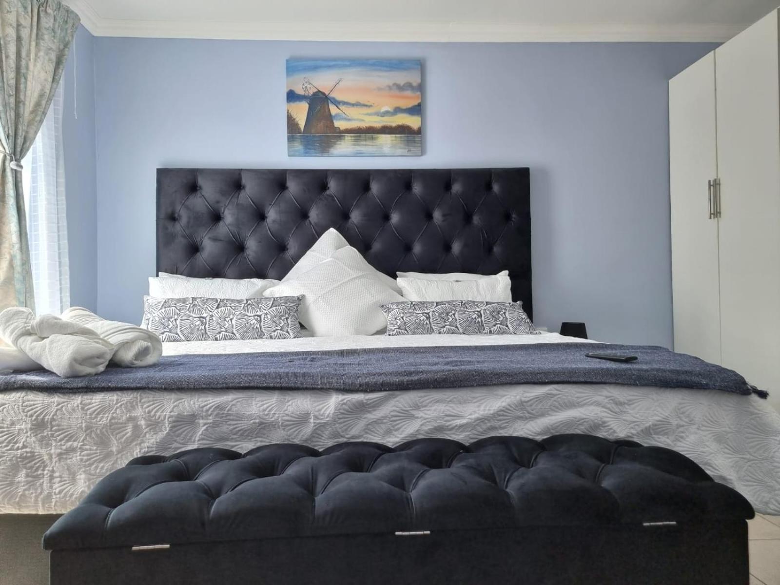 Quadruple Room with Private Bathroom - Photo 8