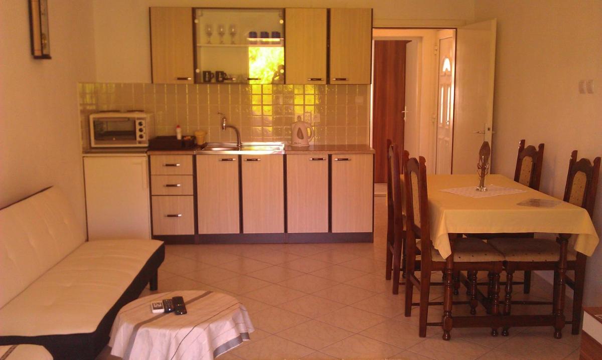 Apartment with Terrace photo 2
