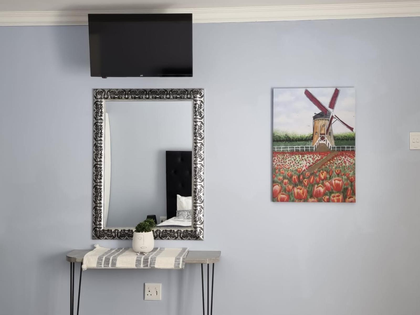 Quadruple Room with Private Bathroom - Photo 1