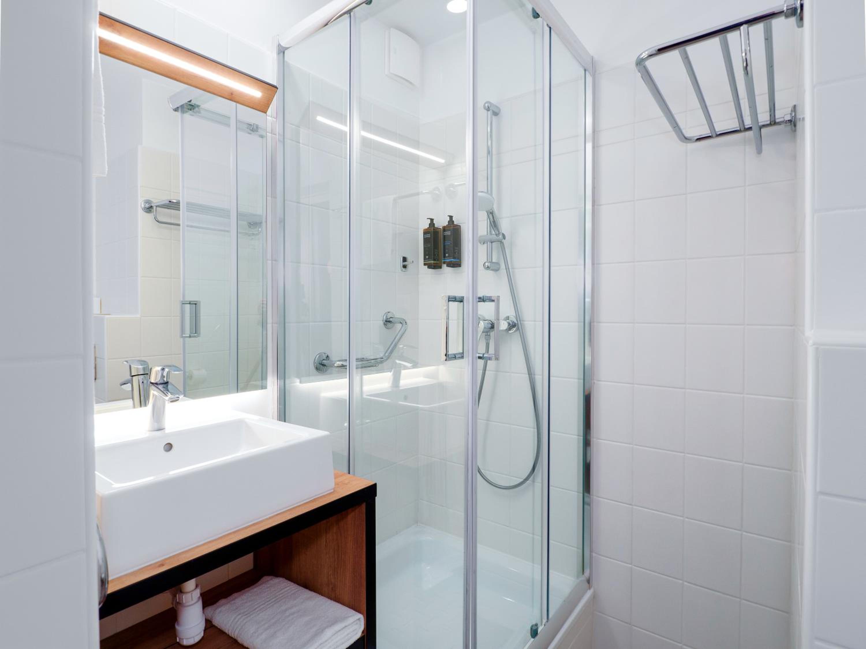 Superior Double Room with Park View - Photo 6