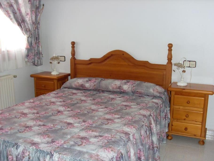 Three-Bedroom House photo 2
