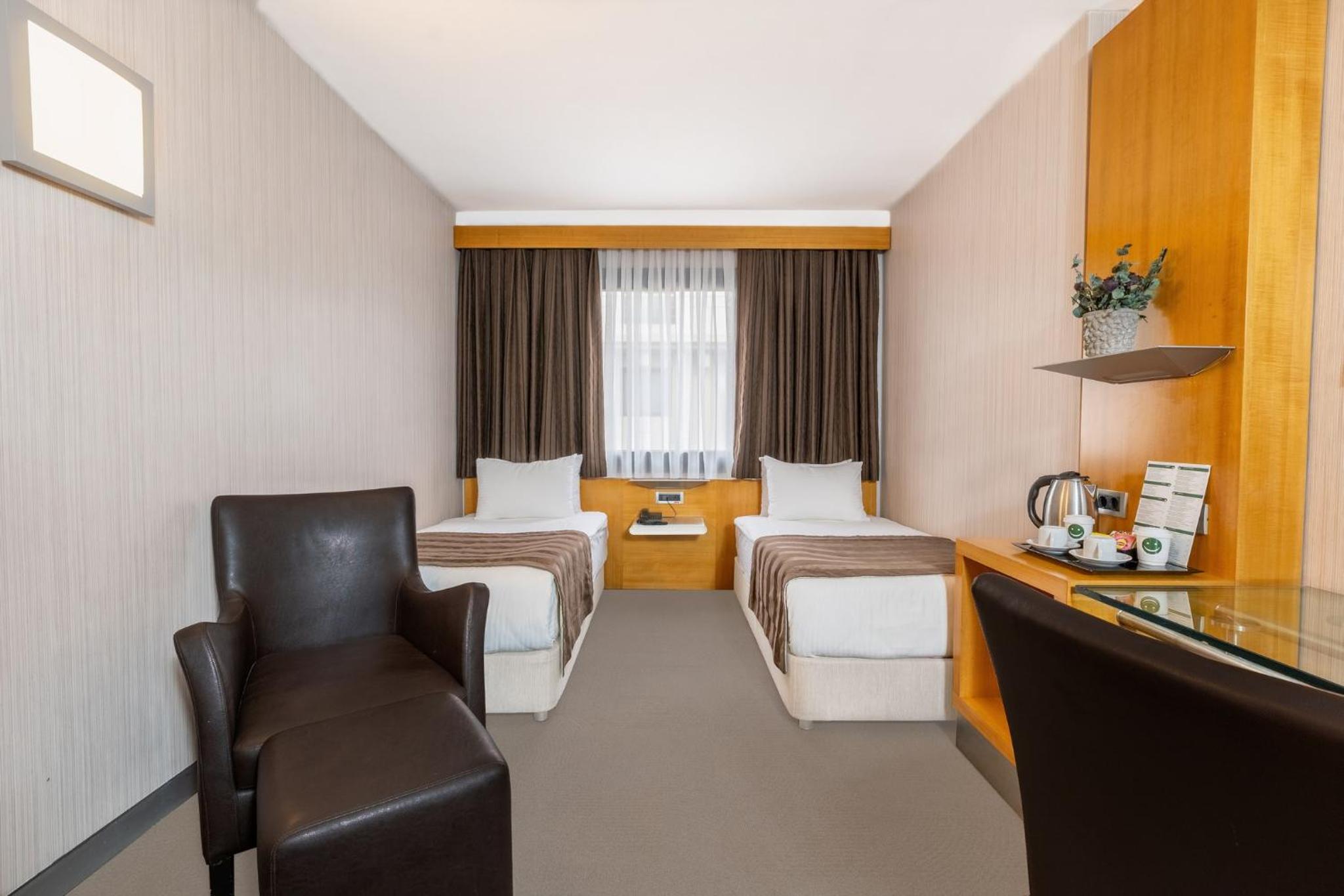 Deluxe Double or Twin Room