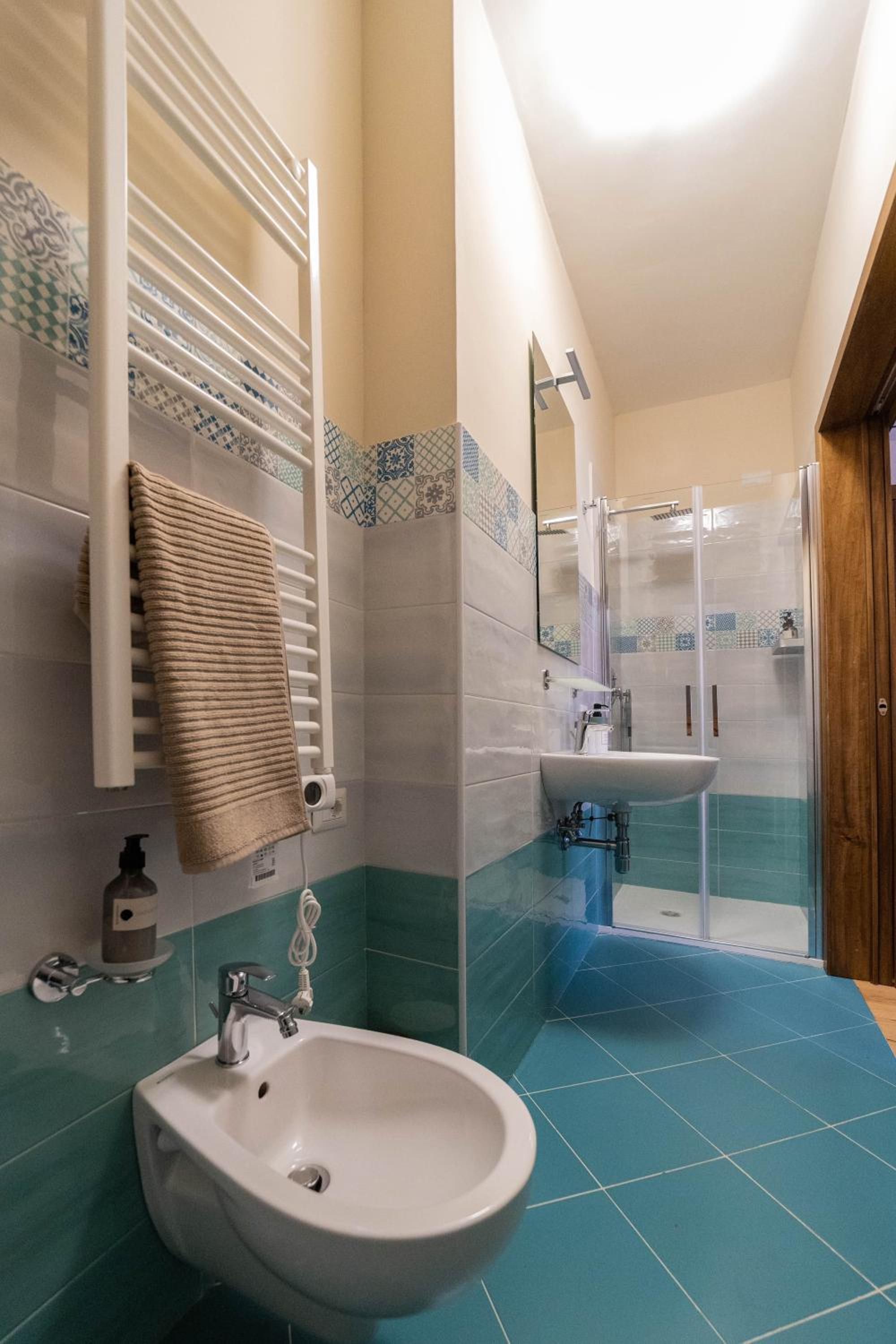 Triple Room with Private External Bathroom - Photo 4