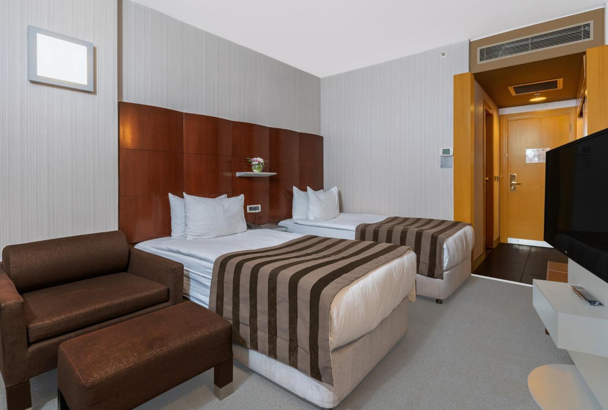 Executive Room with Lounge Access