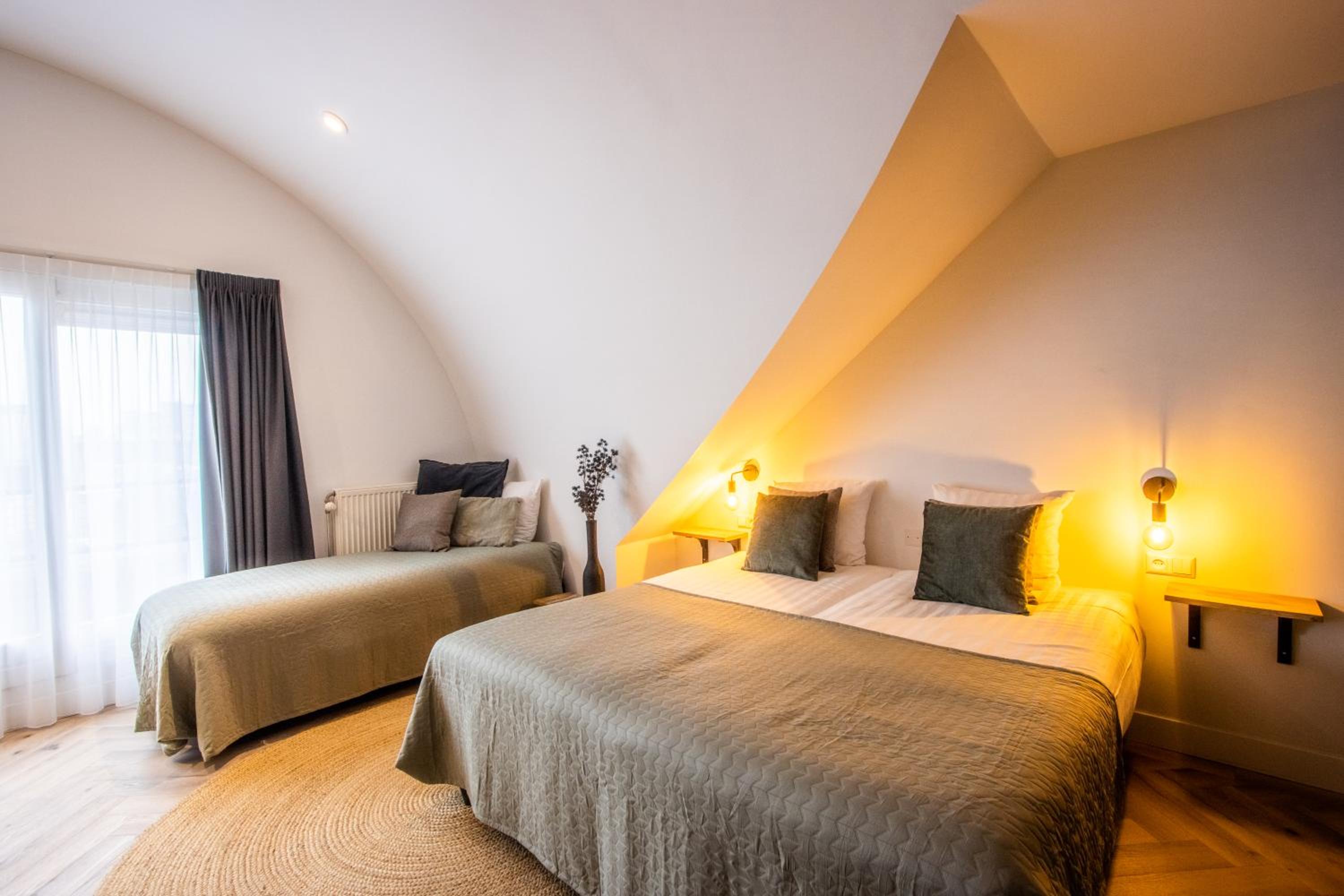 Twin Room with Balcony