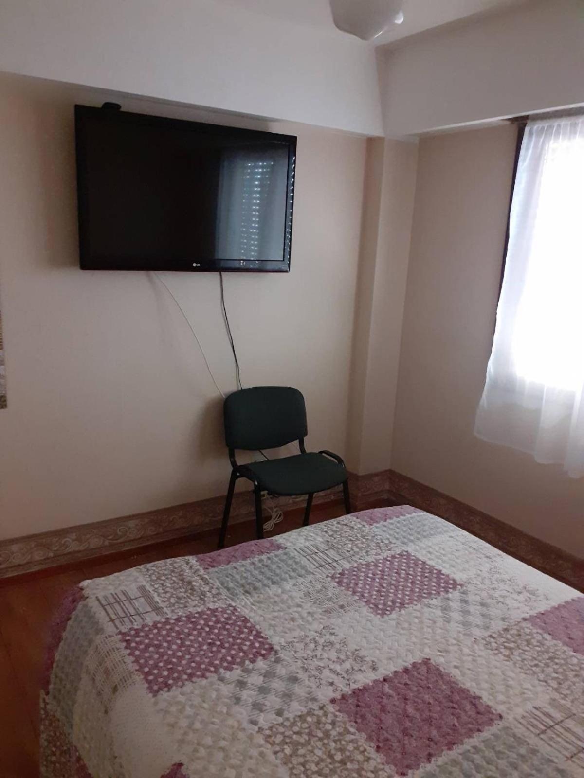 One-Bedroom Apartment photo 3