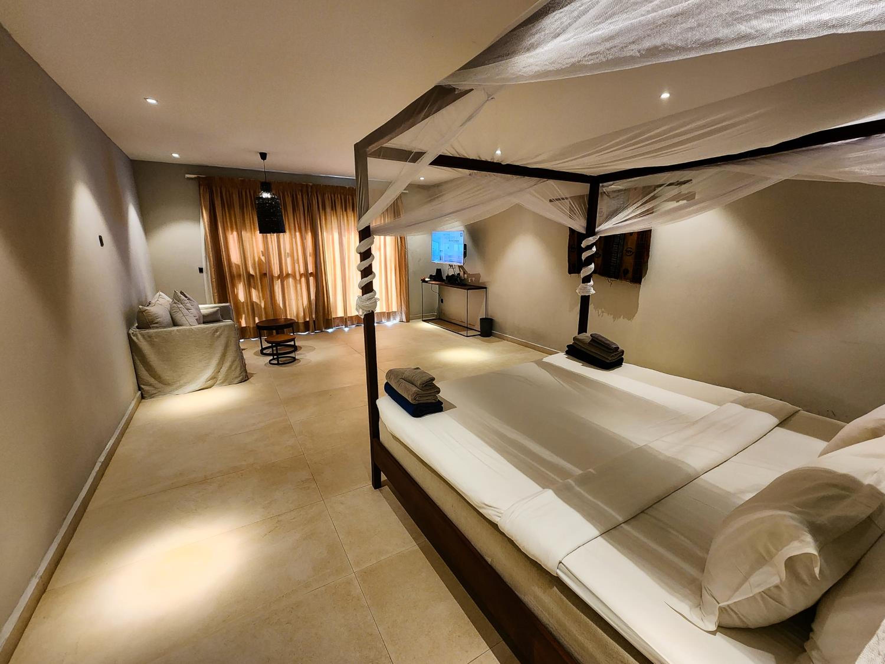 Double Room with Garden View - Photo 10