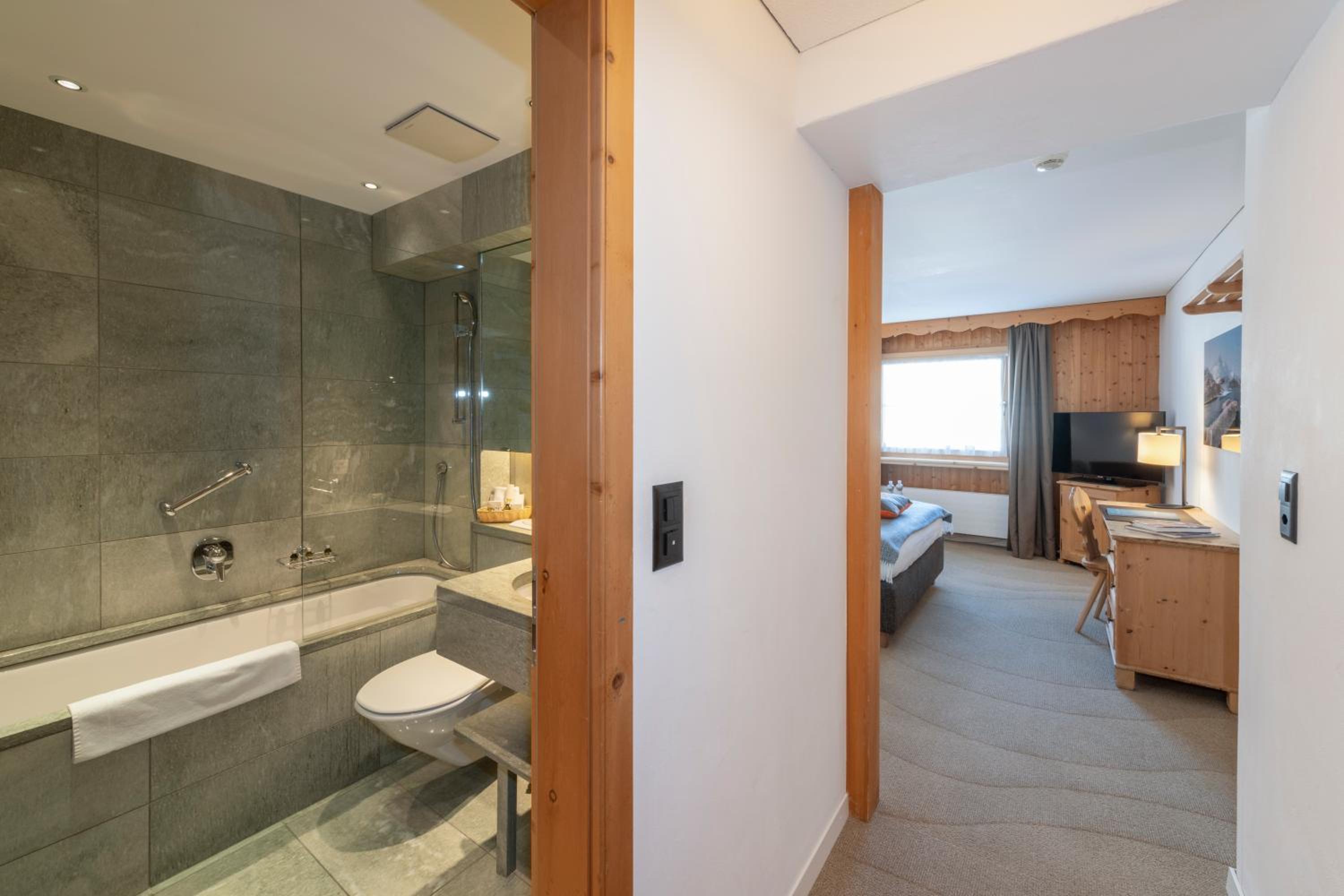 Double Room - Photo 7