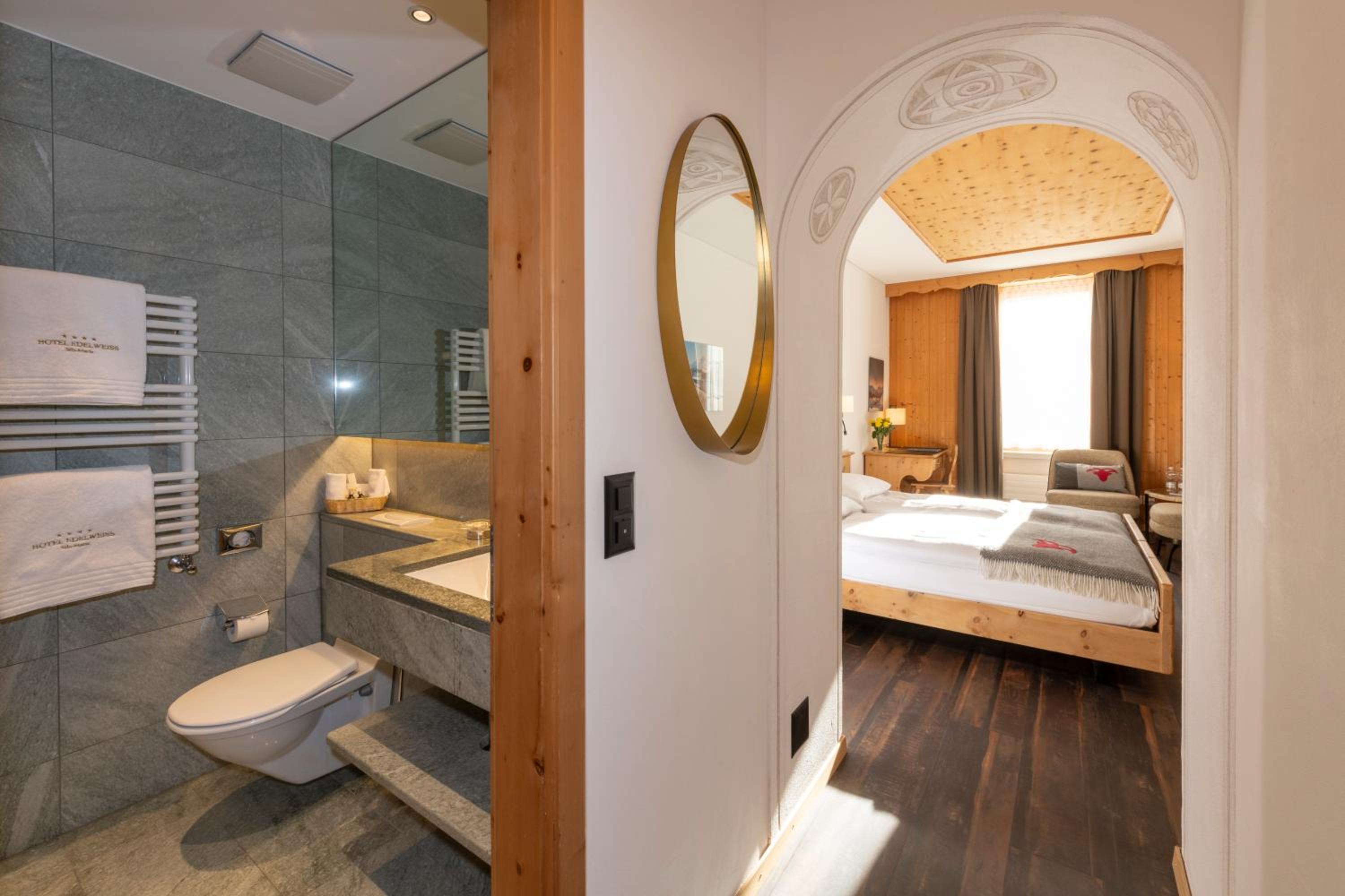 Double Room - Photo 8
