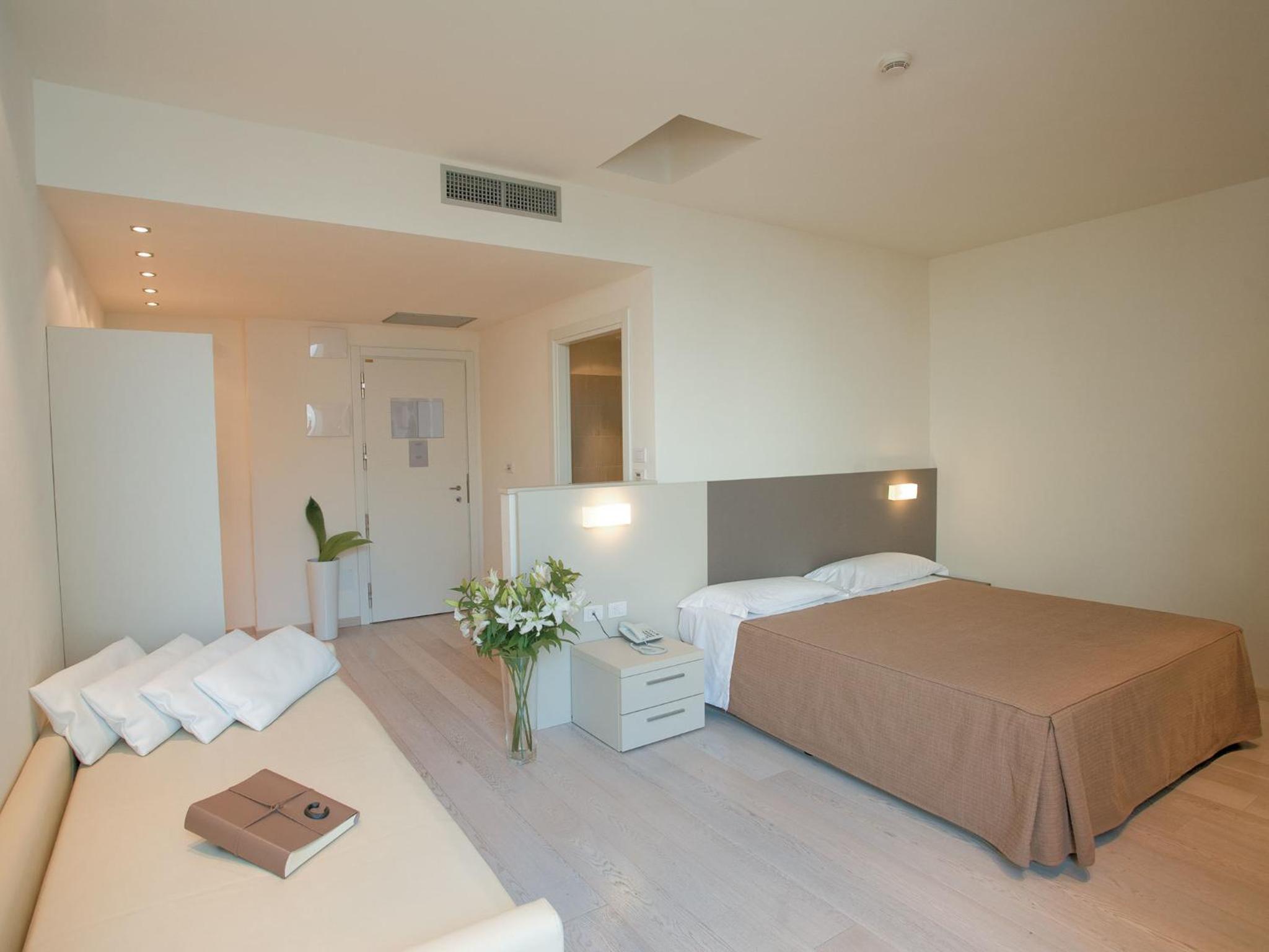 Superior Triple Room - Photo 2