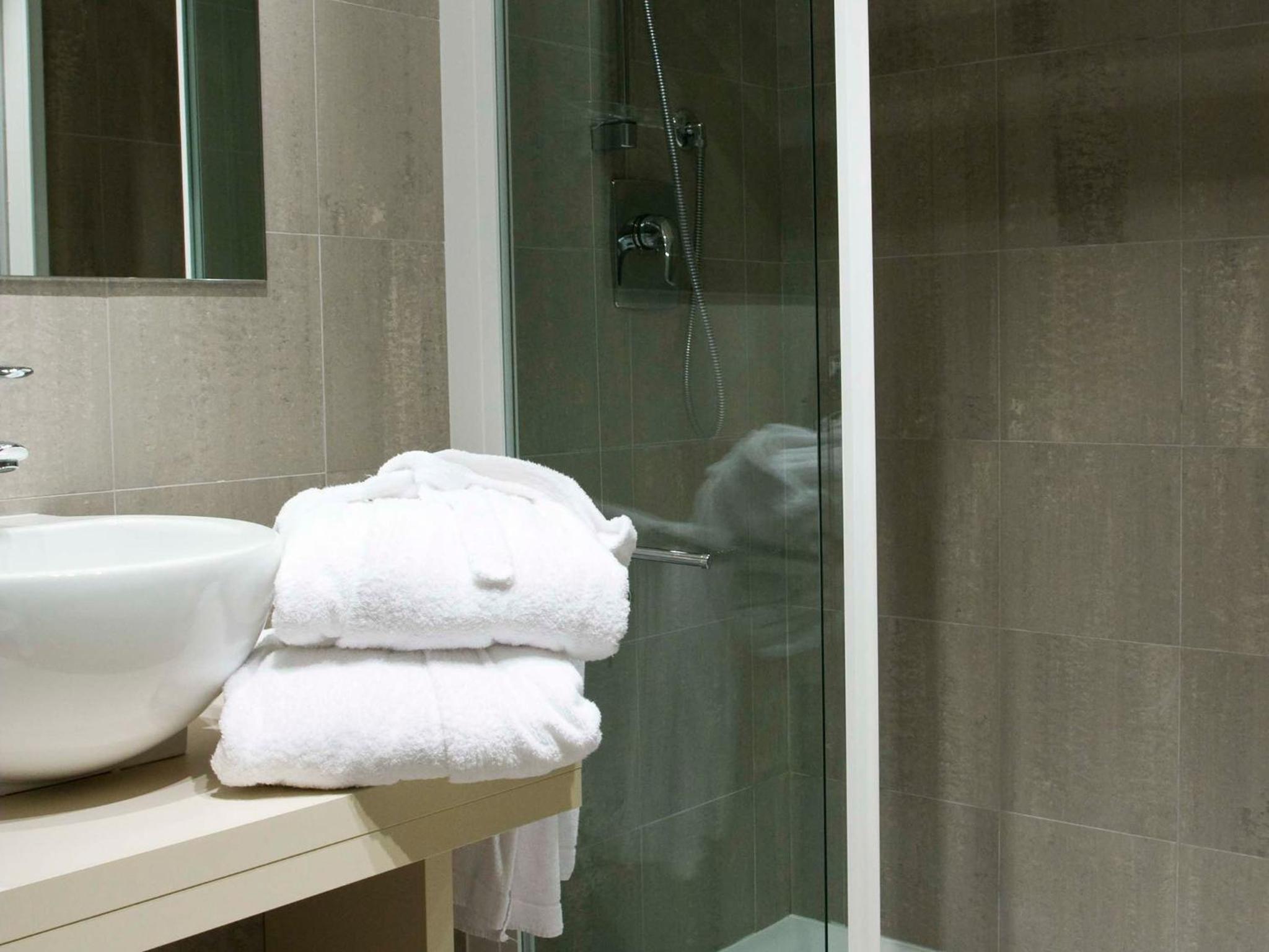 Executive Double or Twin Room - Photo 6