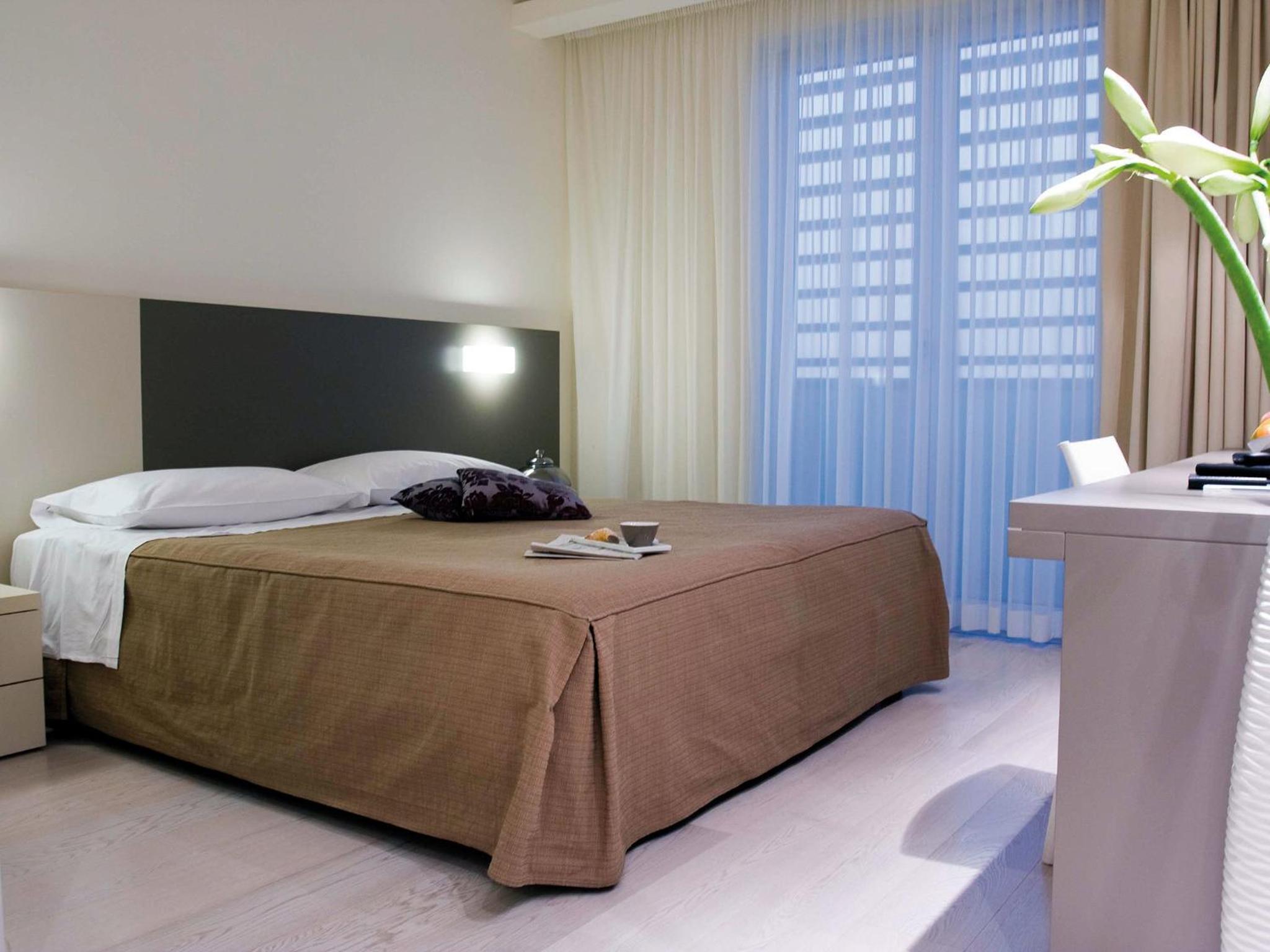 Superior Double or Twin Room for Single Use photo 3