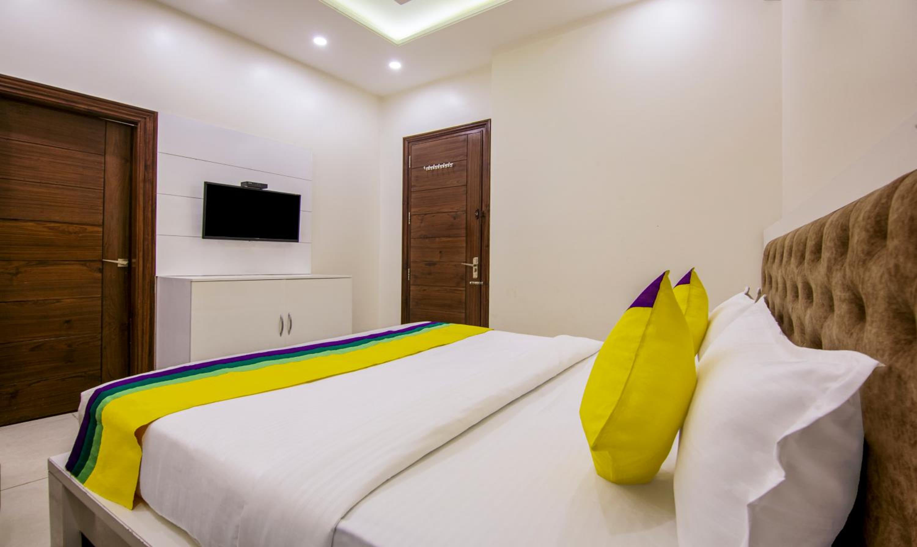 Economy Room - Photo 4