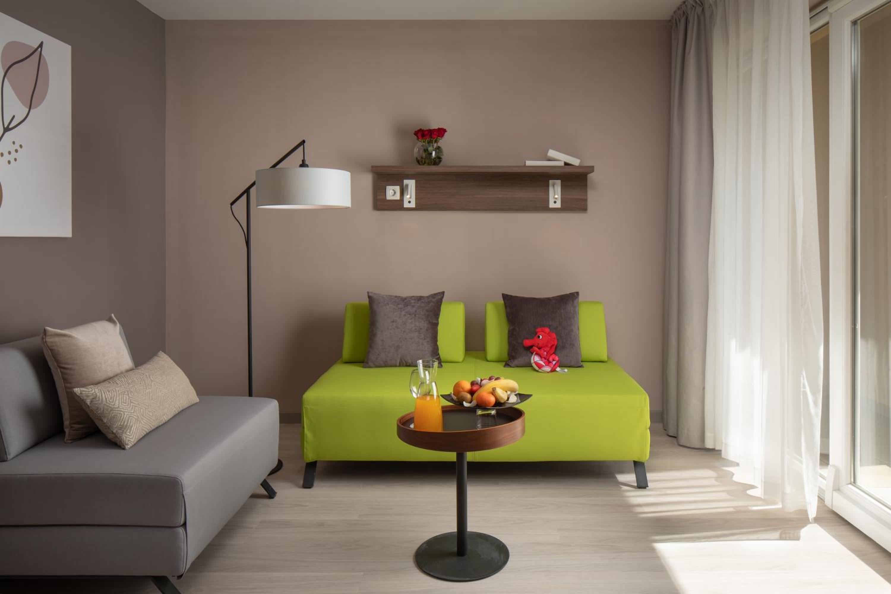 Classic Family room with Balcony - Park Side photo 1