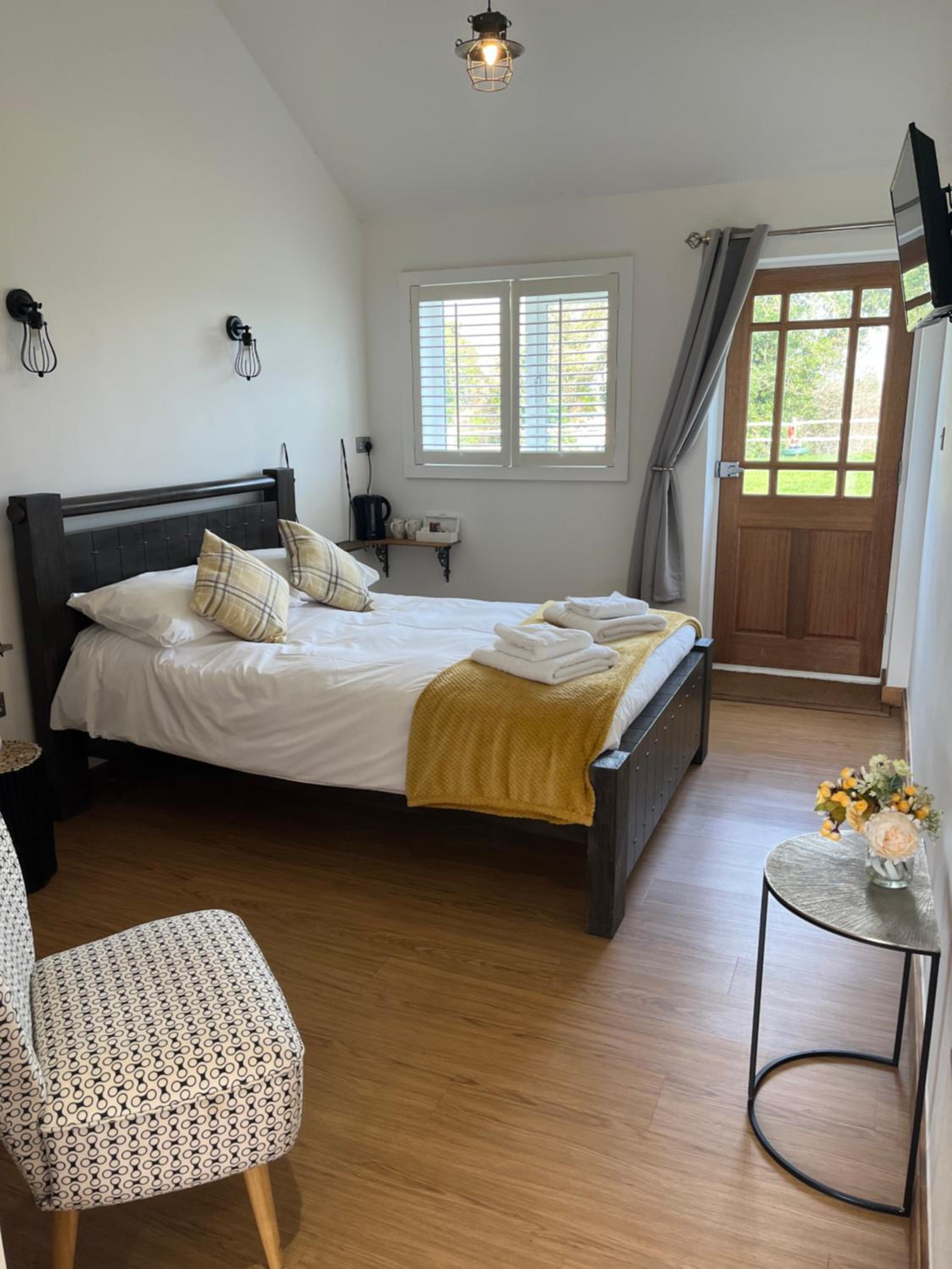 Double Room - Photo 9