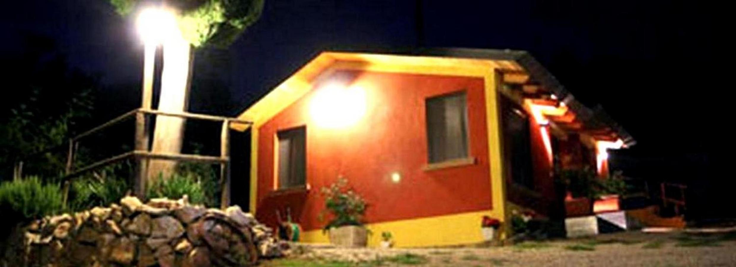 Double Room - Photo 18