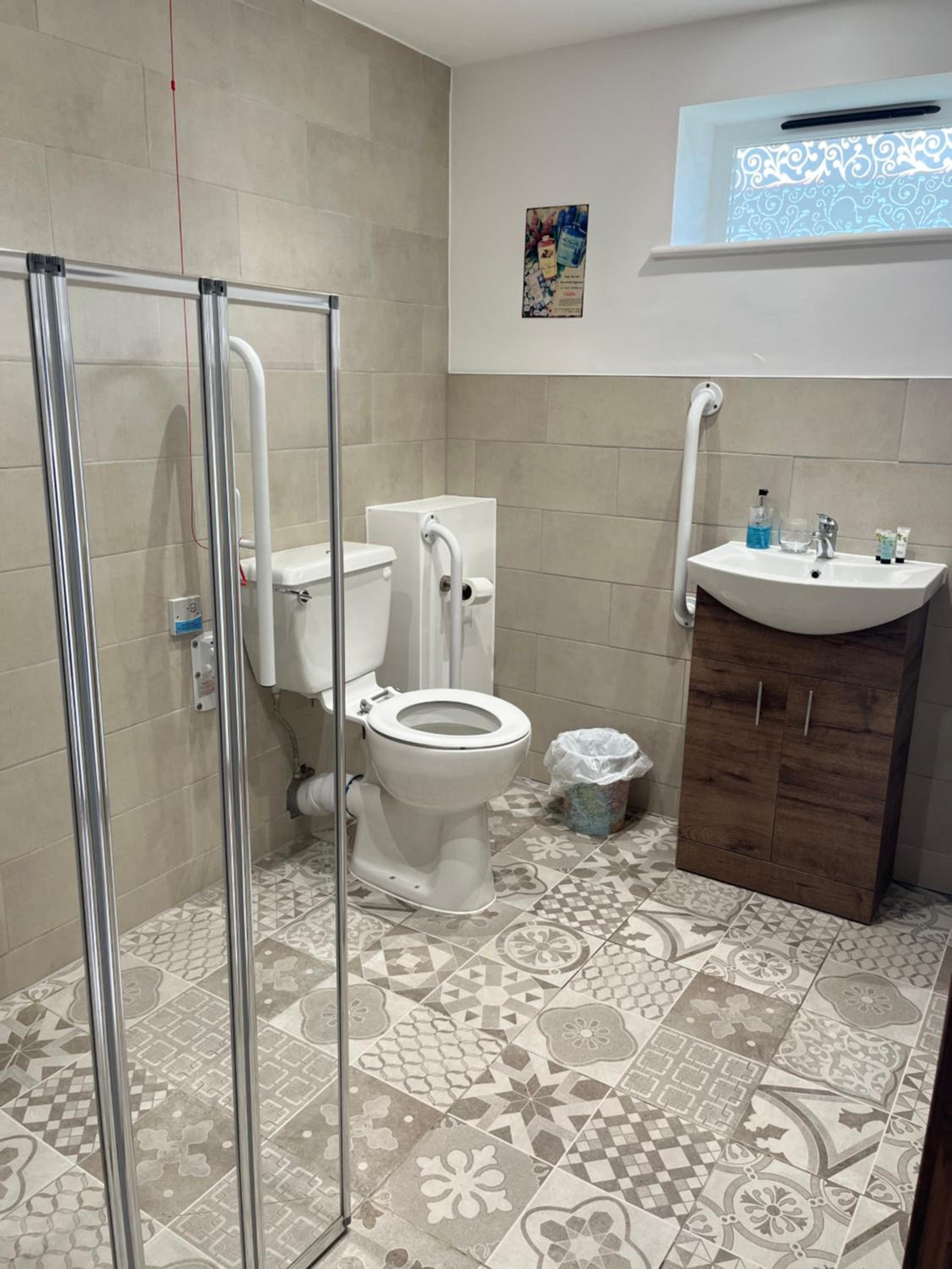 Double Room - Disability Access - Photo 2