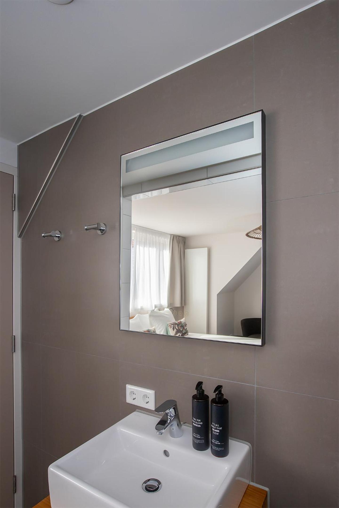 Comfort Double Room - Photo 7