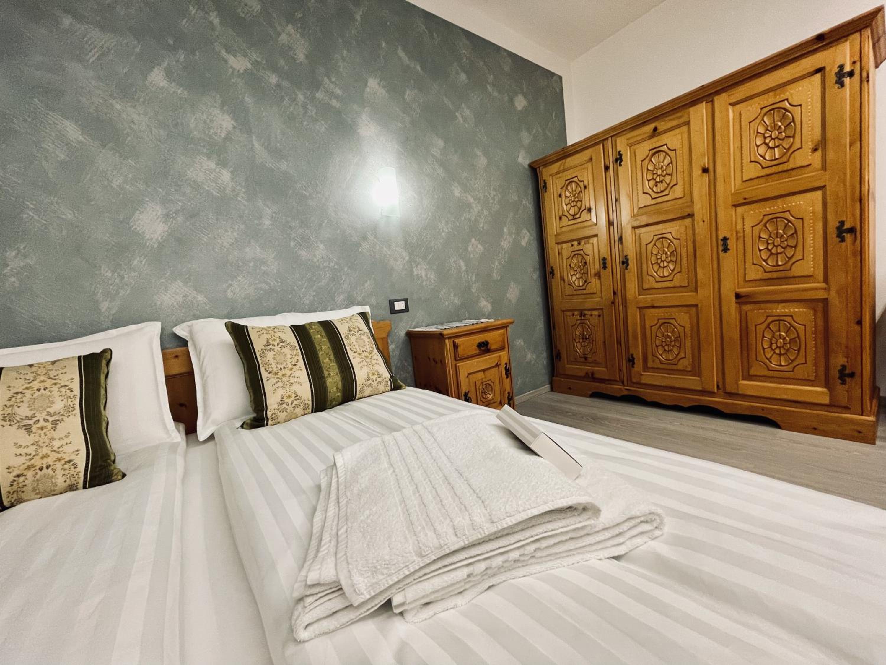 Double Room with Private Bathroom photo 1