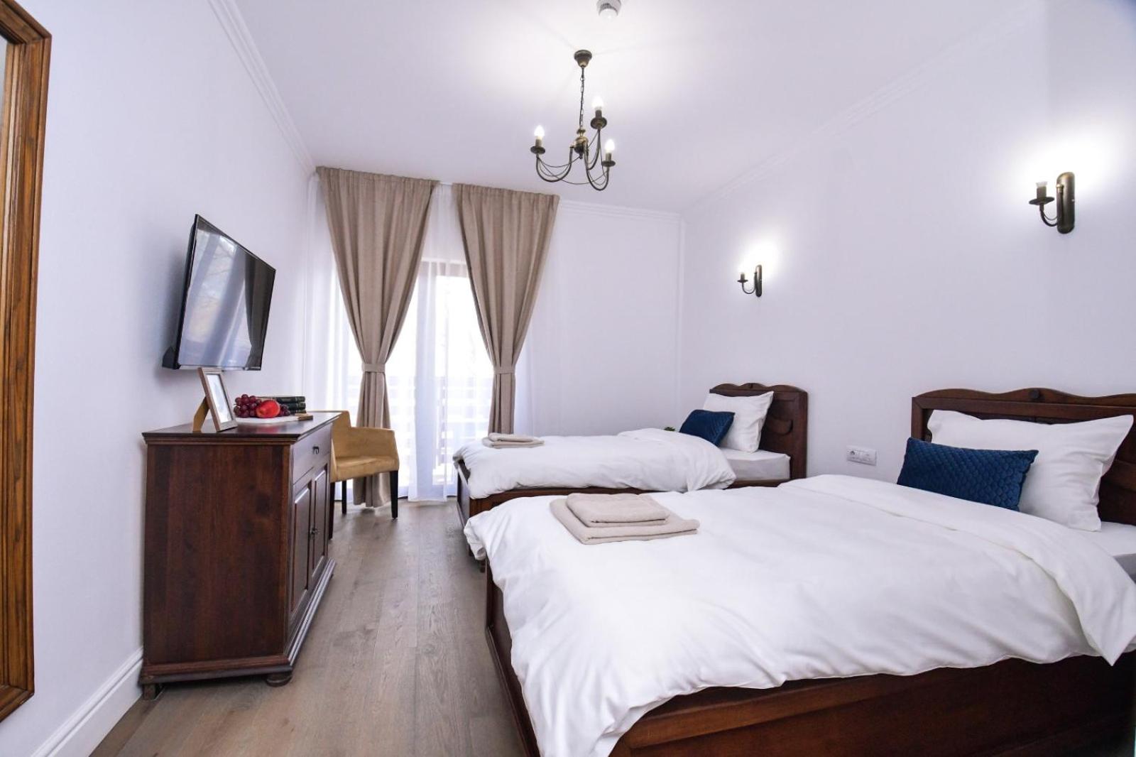 Deluxe Twin Room with Spa Access