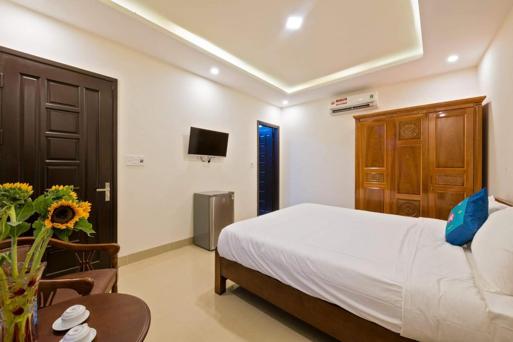 Superior King Room - Photo 8