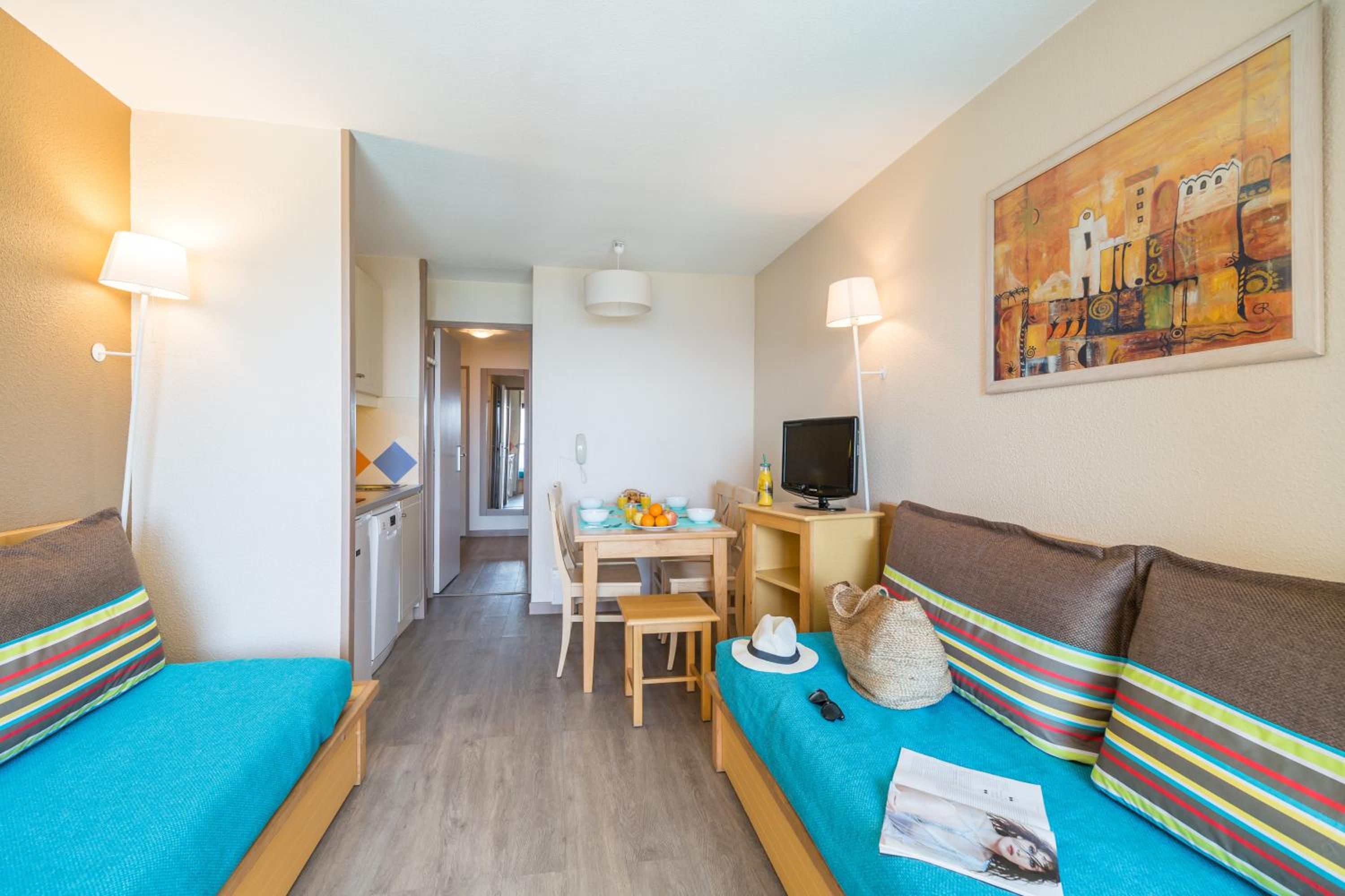 Studio with Sleeping Alcove and Terrace or Balcony (5 People) - Sea View