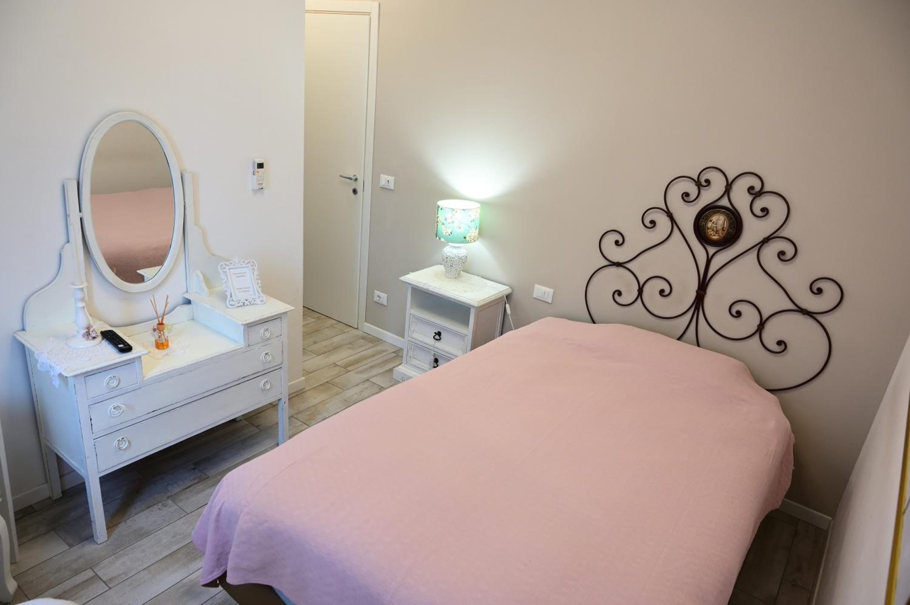 Single Room photo 3