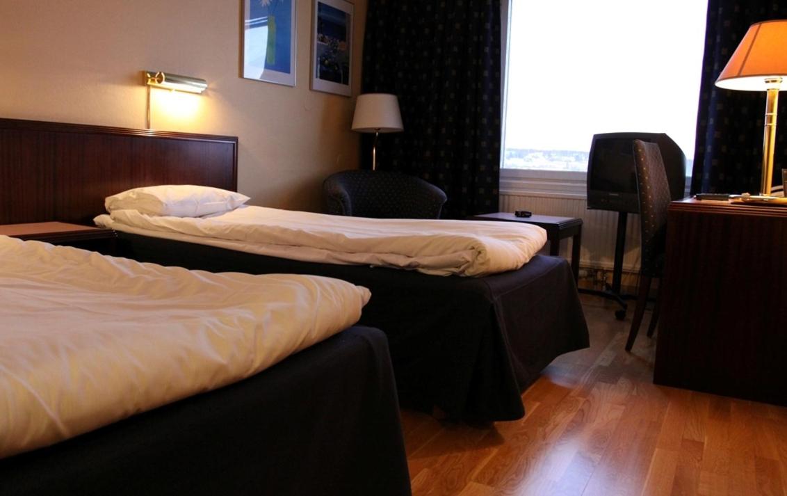 Standard Twin Room - Photo 2