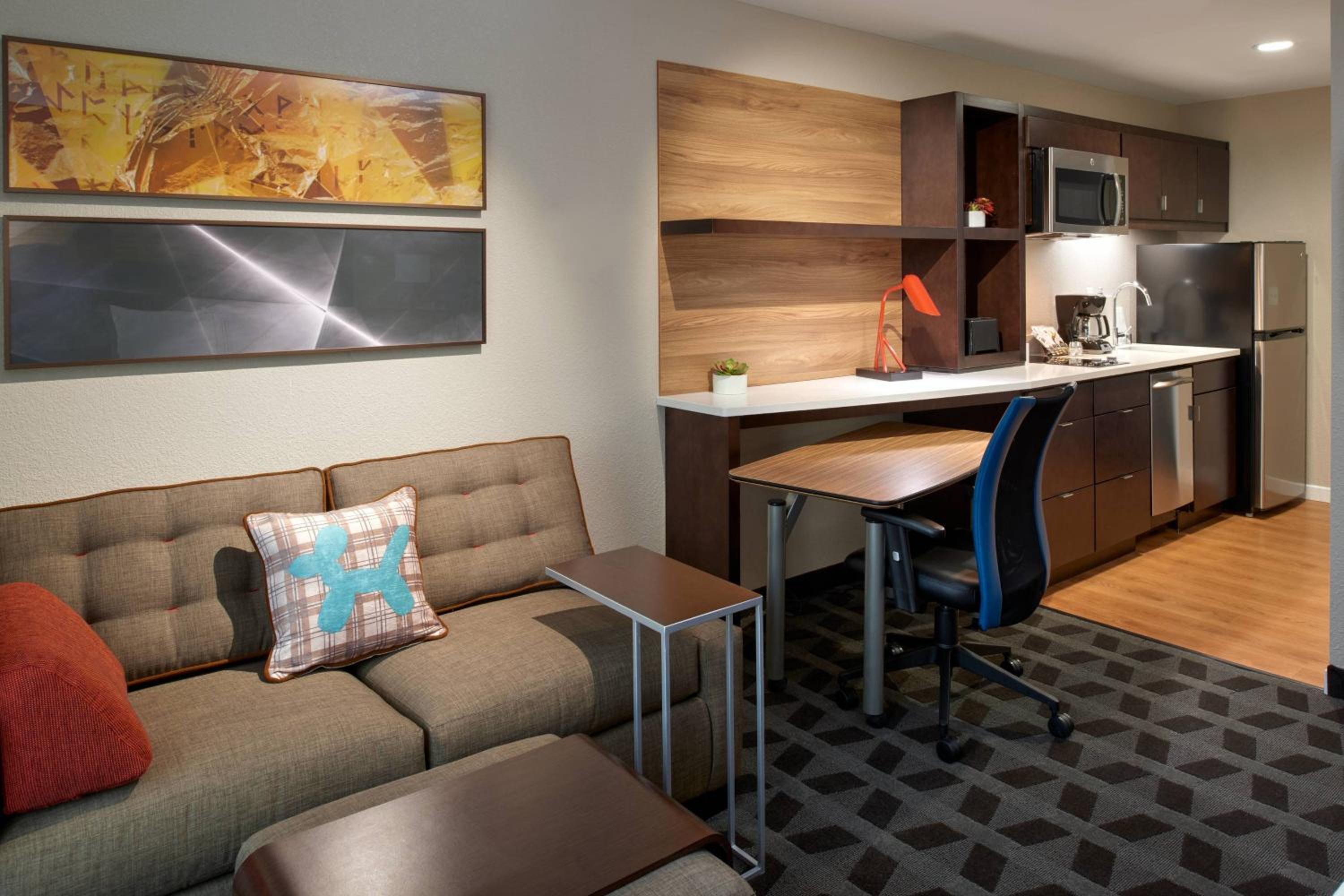 King Room with Sofa Bed and Roll-in Shower - Mobility Accessible