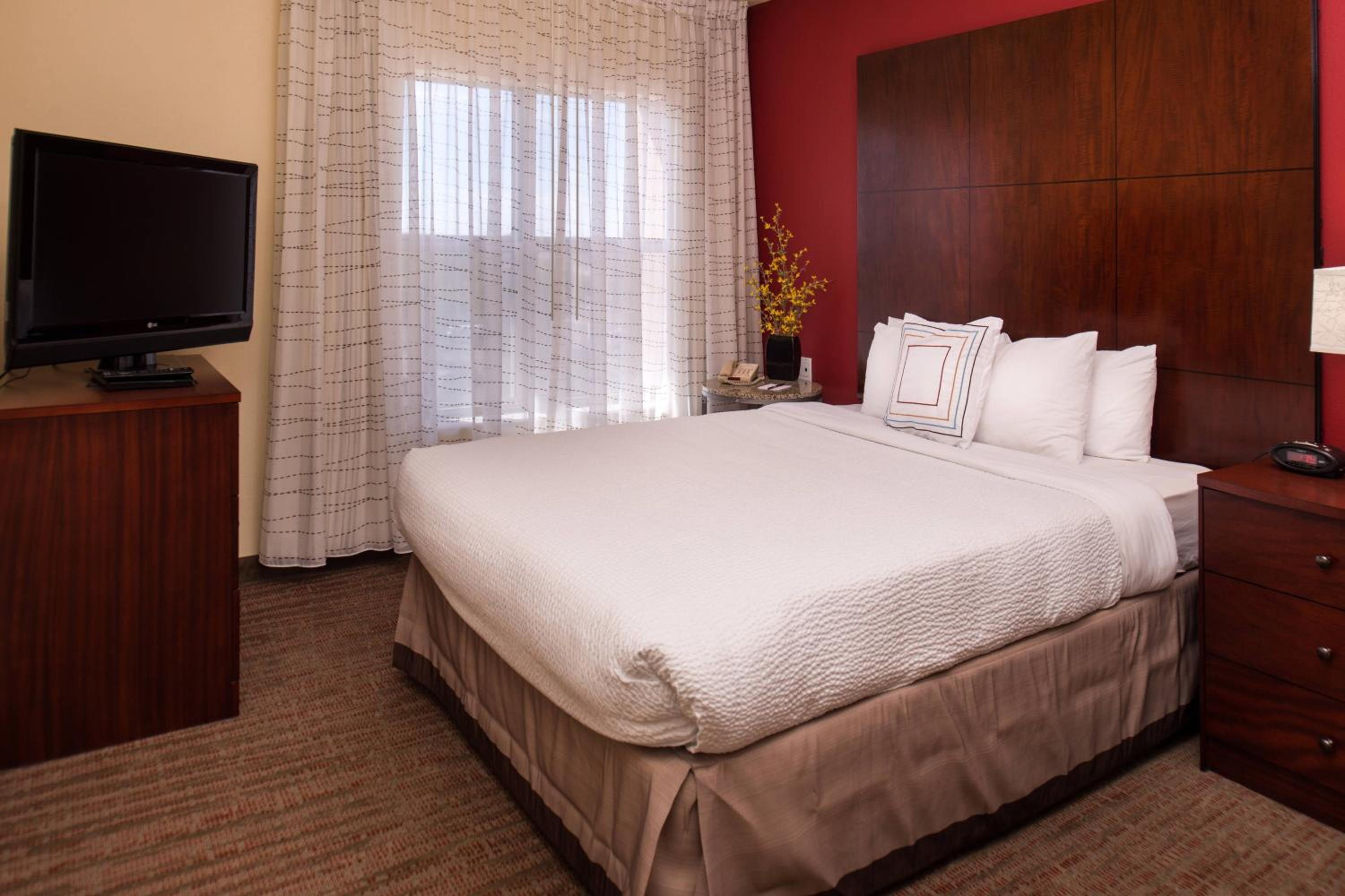 Two-Bedroom Suite - Photo 1