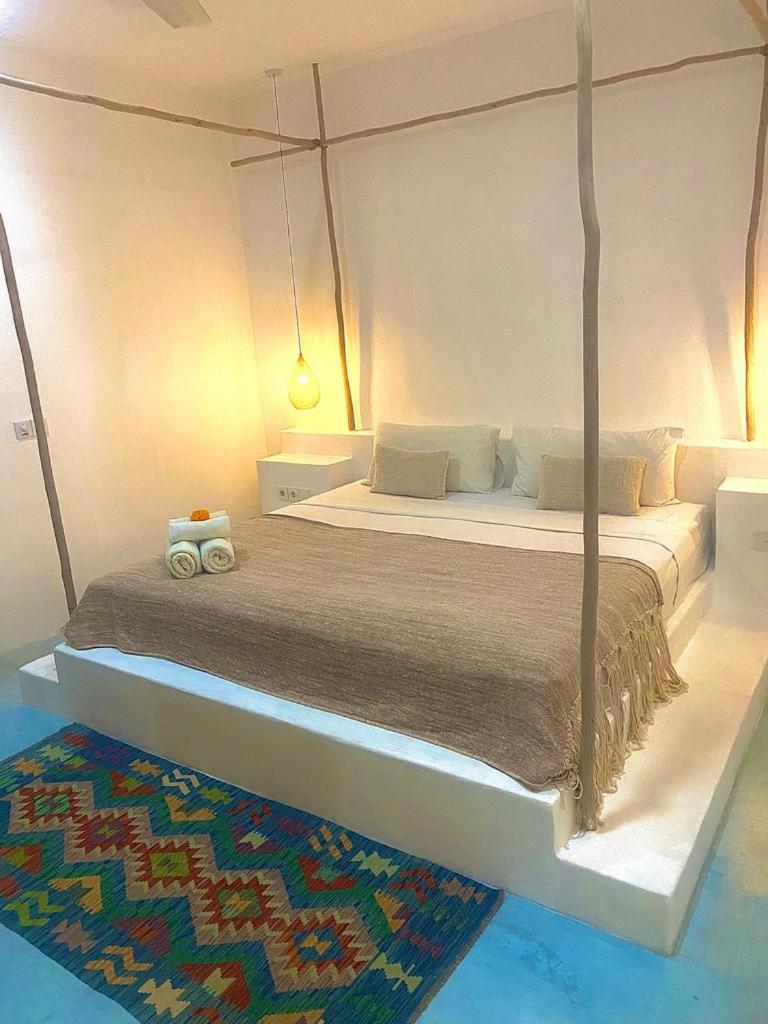 Deluxe Double Room with Outside Private Living Room