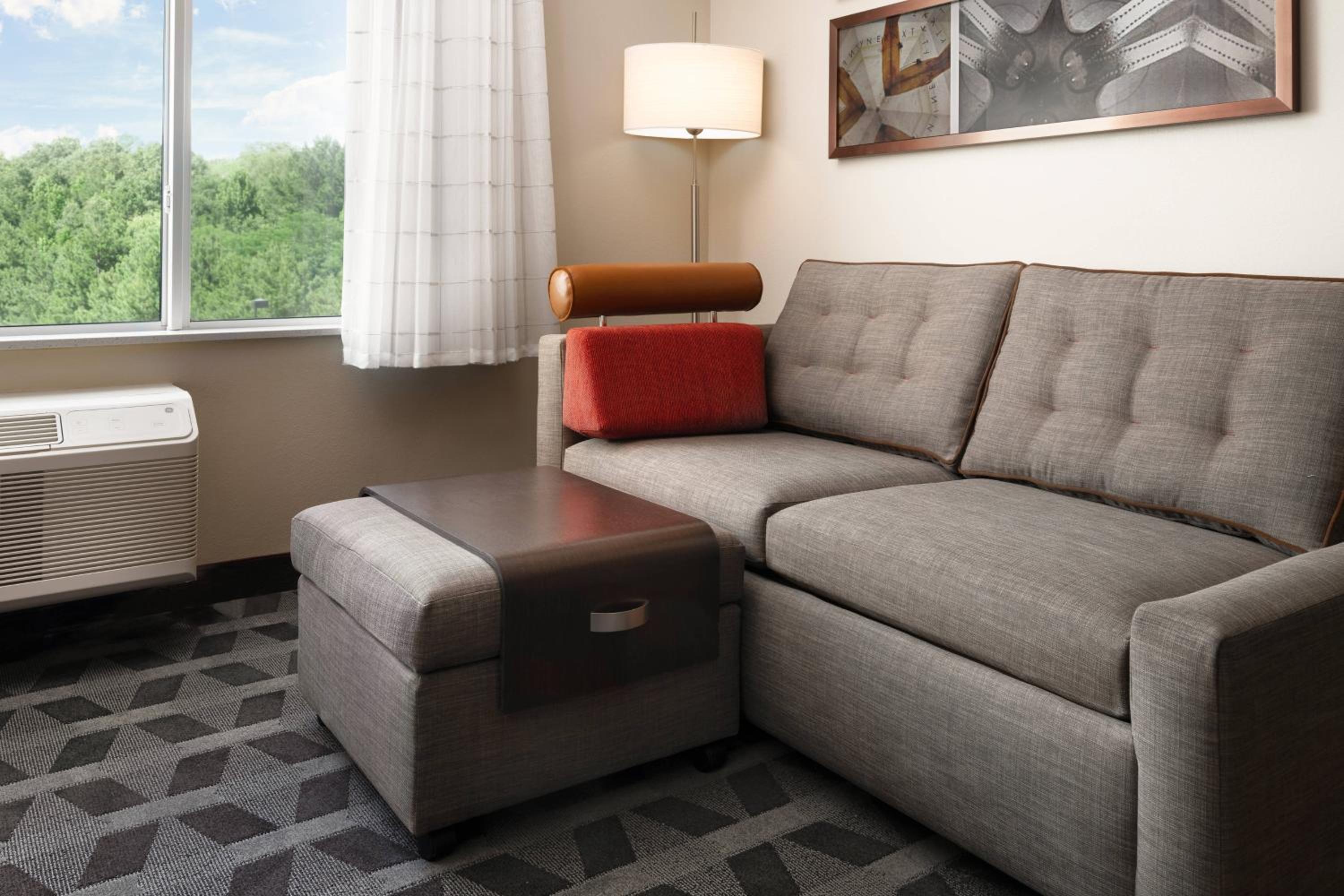 King Studio with Sofa Bed - Photo 6
