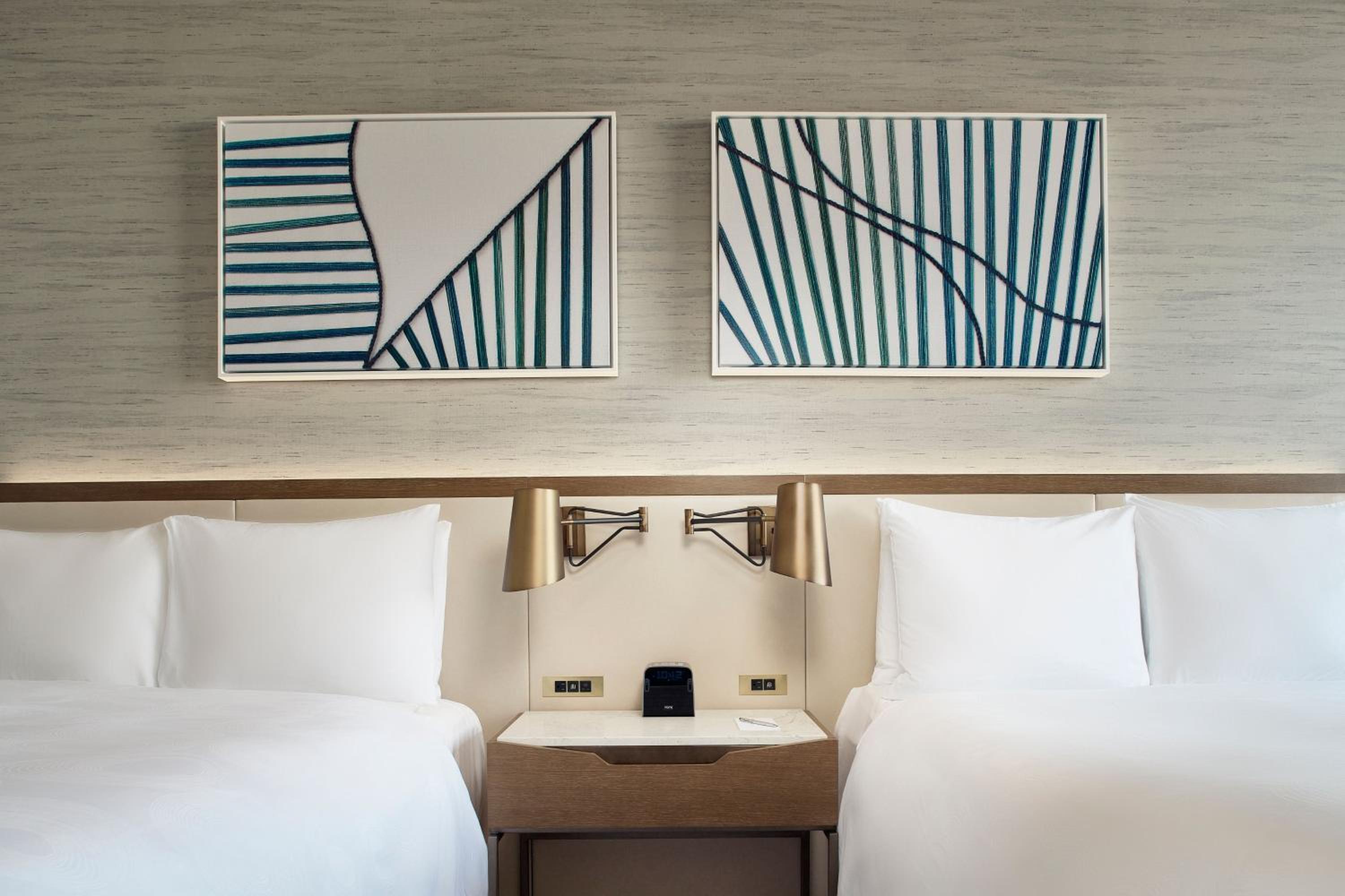 Guest room, 2 Double Beds - Photo 4