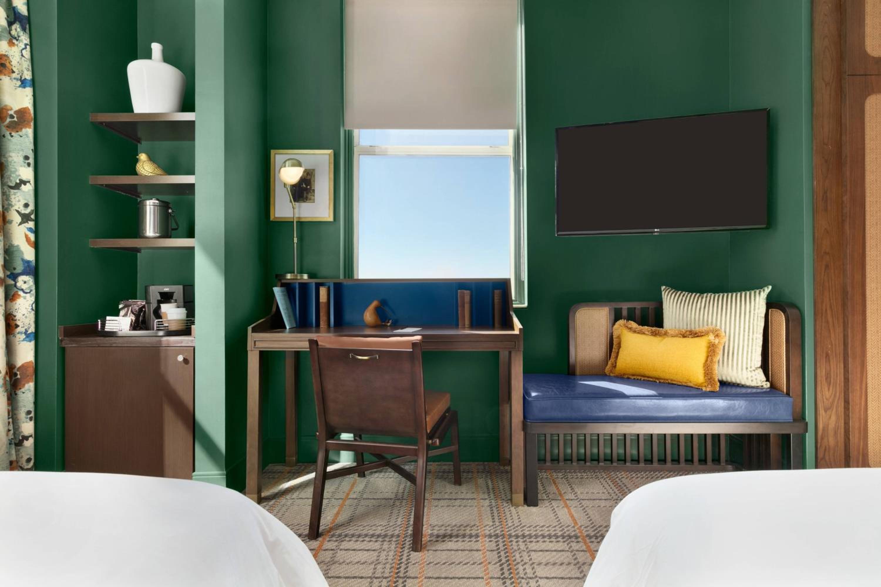 Double Room with Two Double Beds - Photo 11