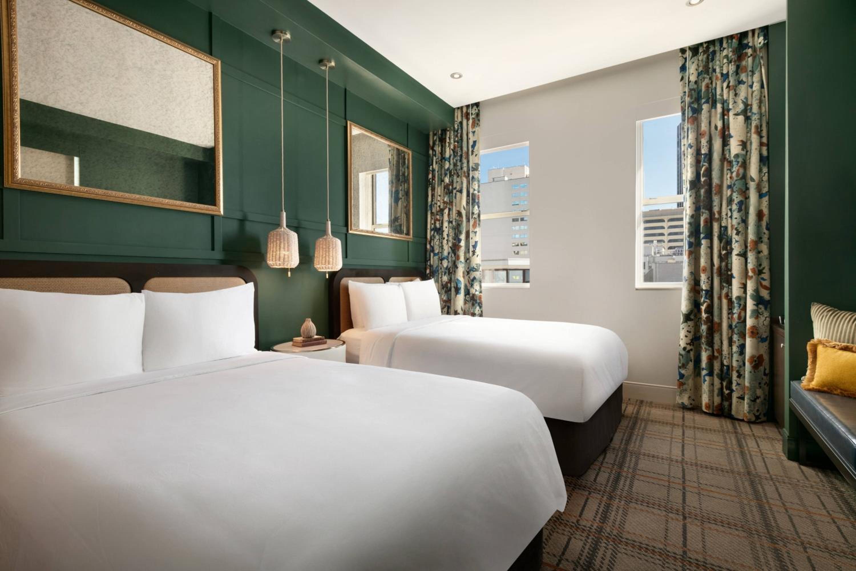 Double Room with Two Double Beds - Photo 13