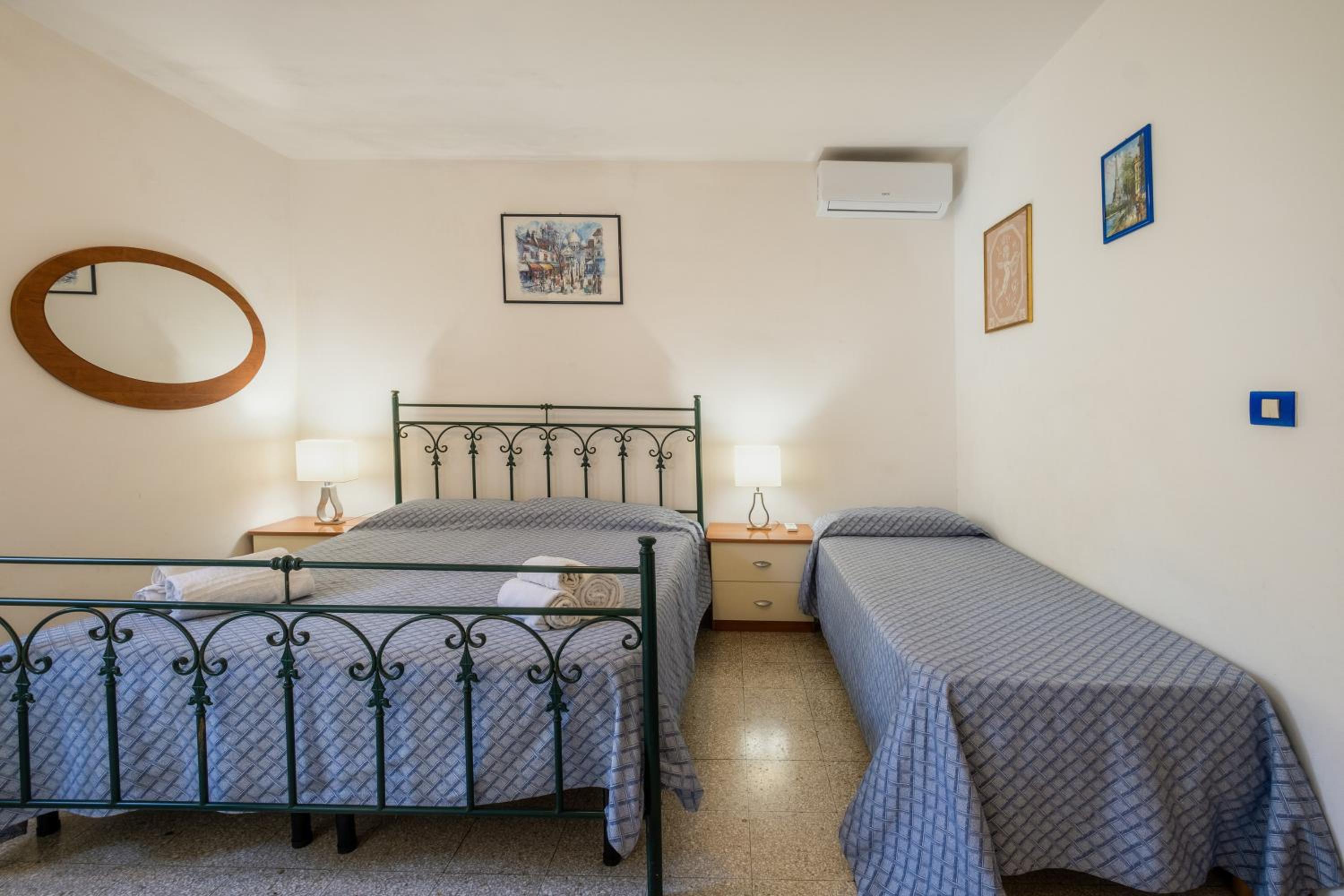Two-Bedroom Deluxe Apartment with Ocean View photo 2