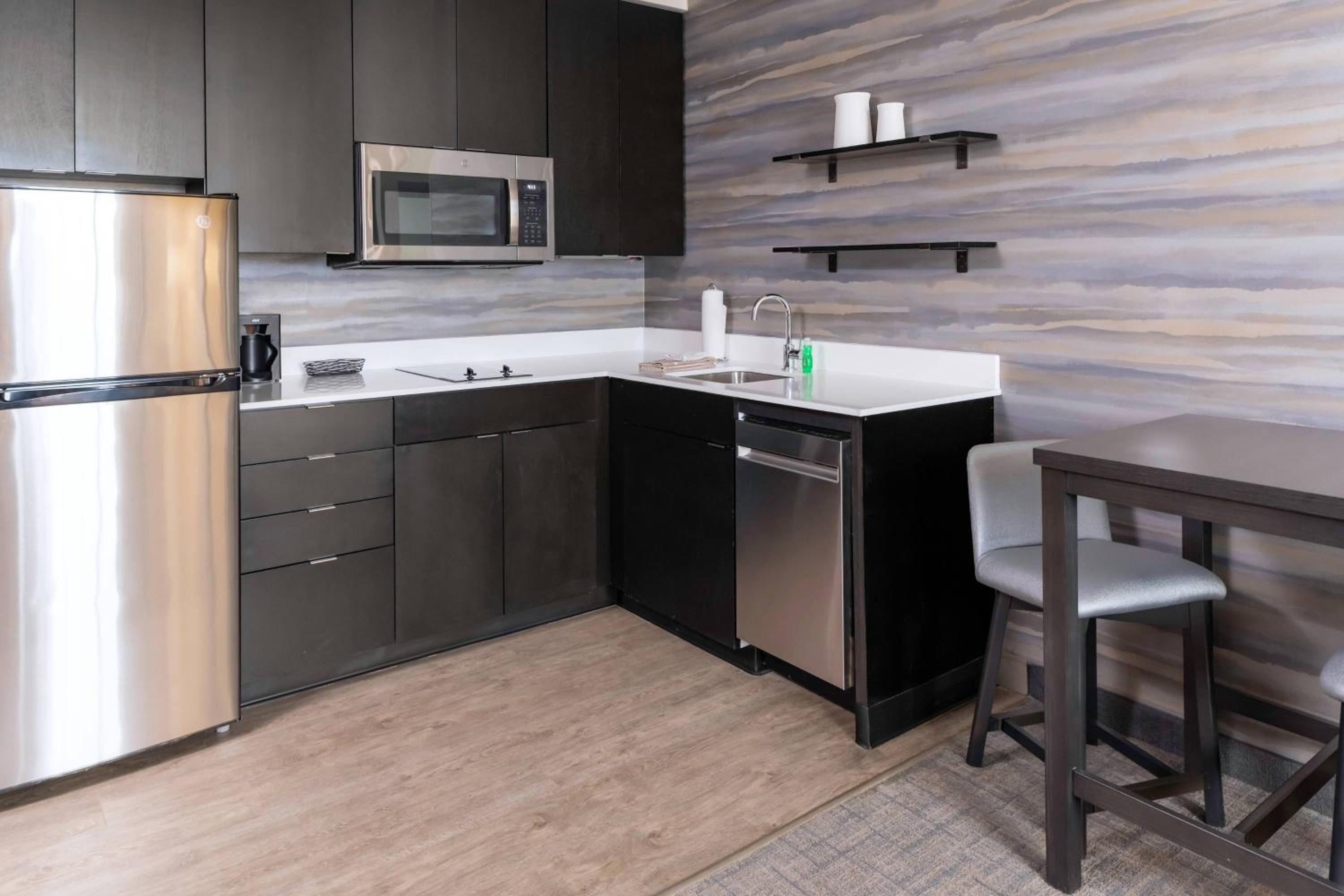 1 Bedroom Suite, 2 Queen photo 2